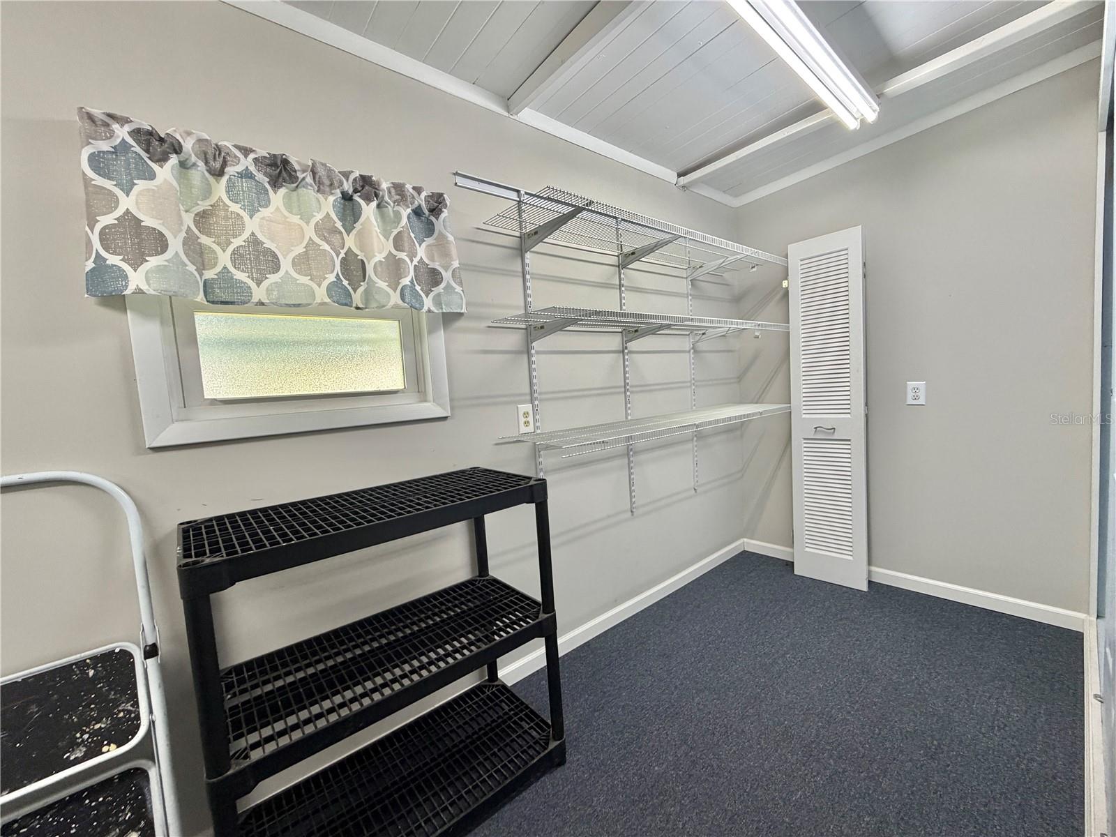 145 ROYAL PALM DR, LEESBURG, FL, 34748