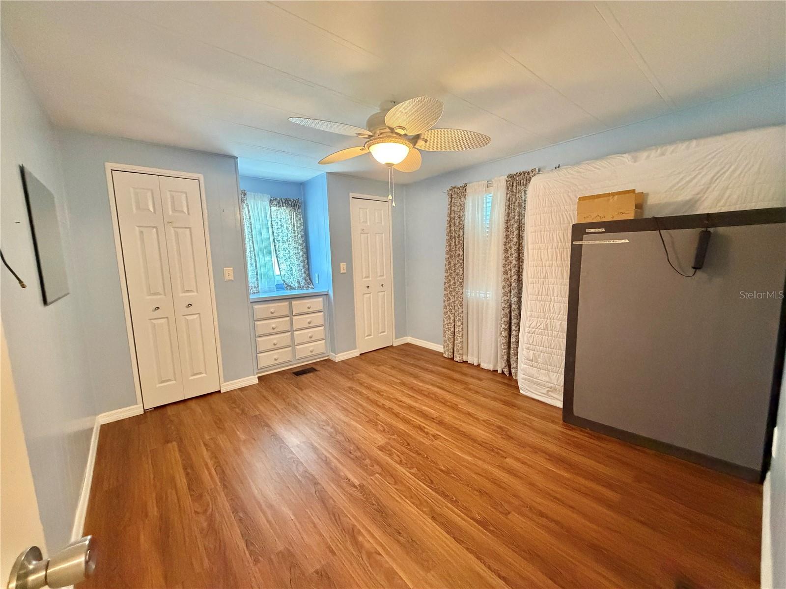 145 ROYAL PALM DR, LEESBURG, FL, 34748