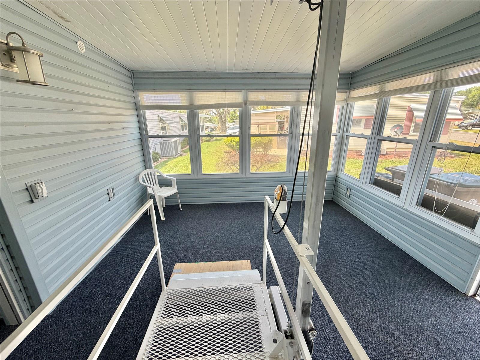 145 ROYAL PALM DR, LEESBURG, FL, 34748