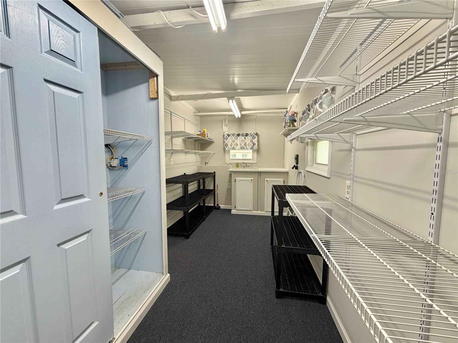 145 ROYAL PALM DR, LEESBURG, FL, 34748