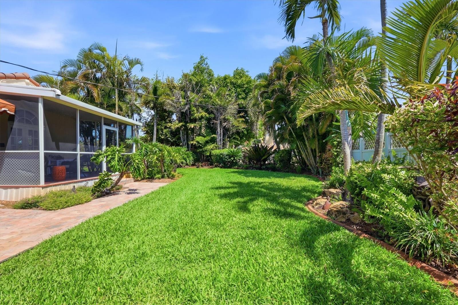 521 HARBOR DR S, VENICE, FL, 34285