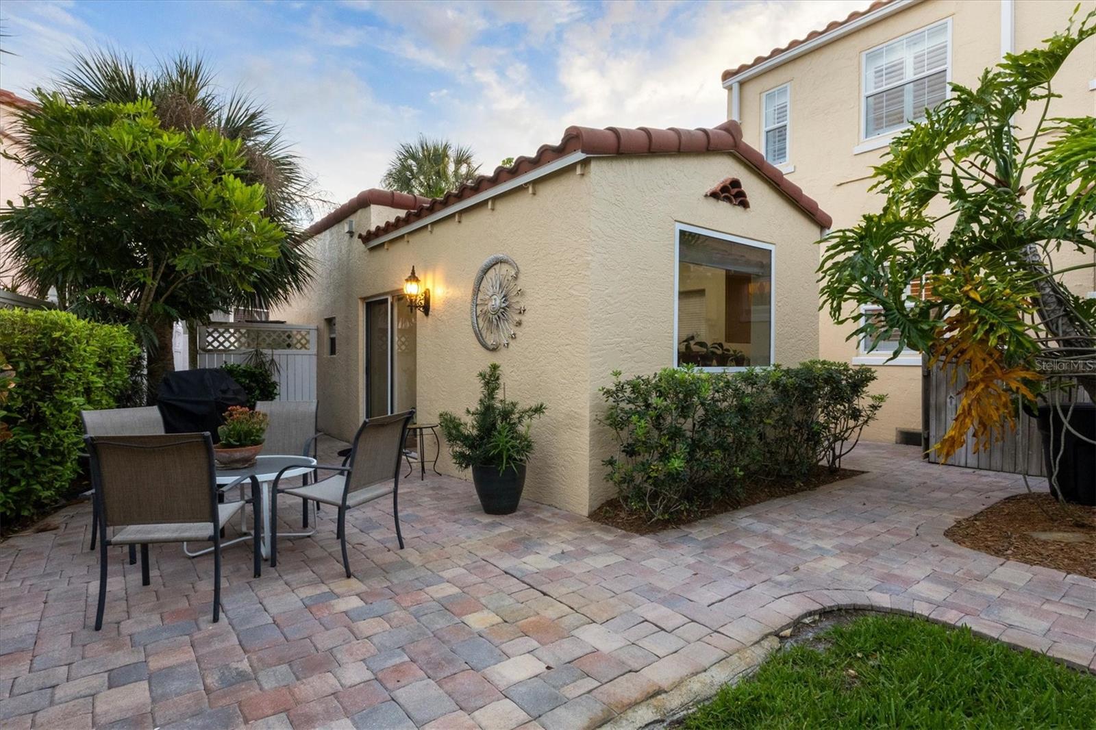 521 HARBOR DR S, VENICE, FL, 34285