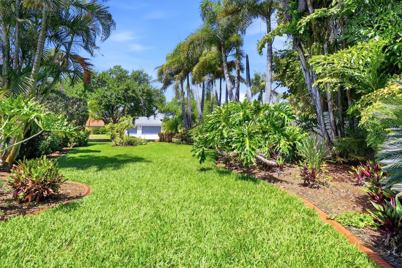 521 HARBOR DR S, VENICE, FL, 34285