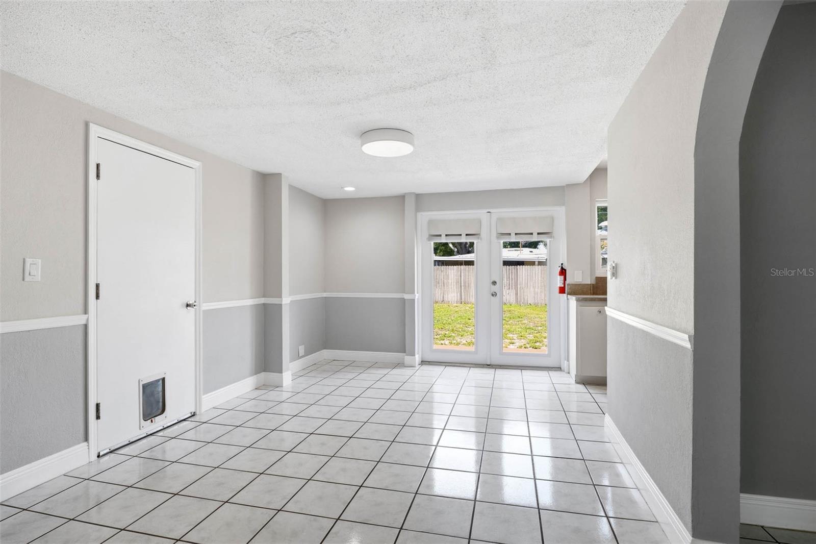 7500 ORPINE DR N, ST PETERSBURG, FL, 33702