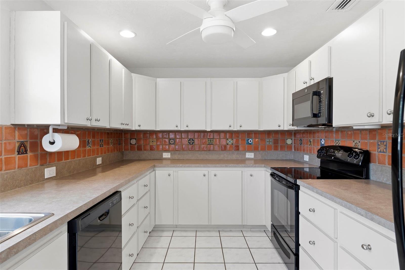 7500 ORPINE DR N, ST PETERSBURG, FL, 33702