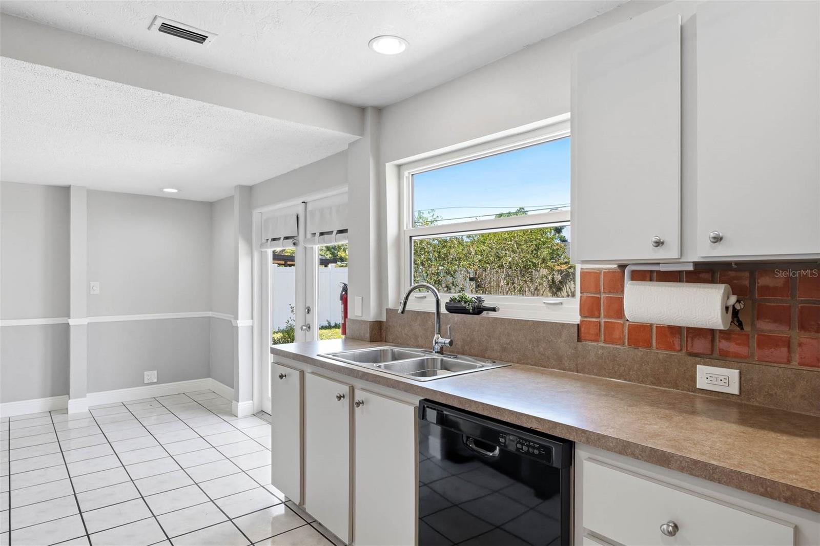 7500 ORPINE DR N, ST PETERSBURG, FL, 33702