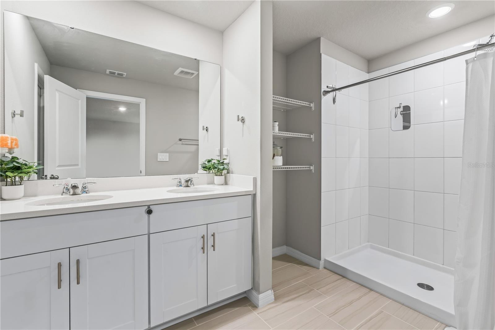 32502 LIMITLESS PL, WESLEY CHAPEL, FL, 33545