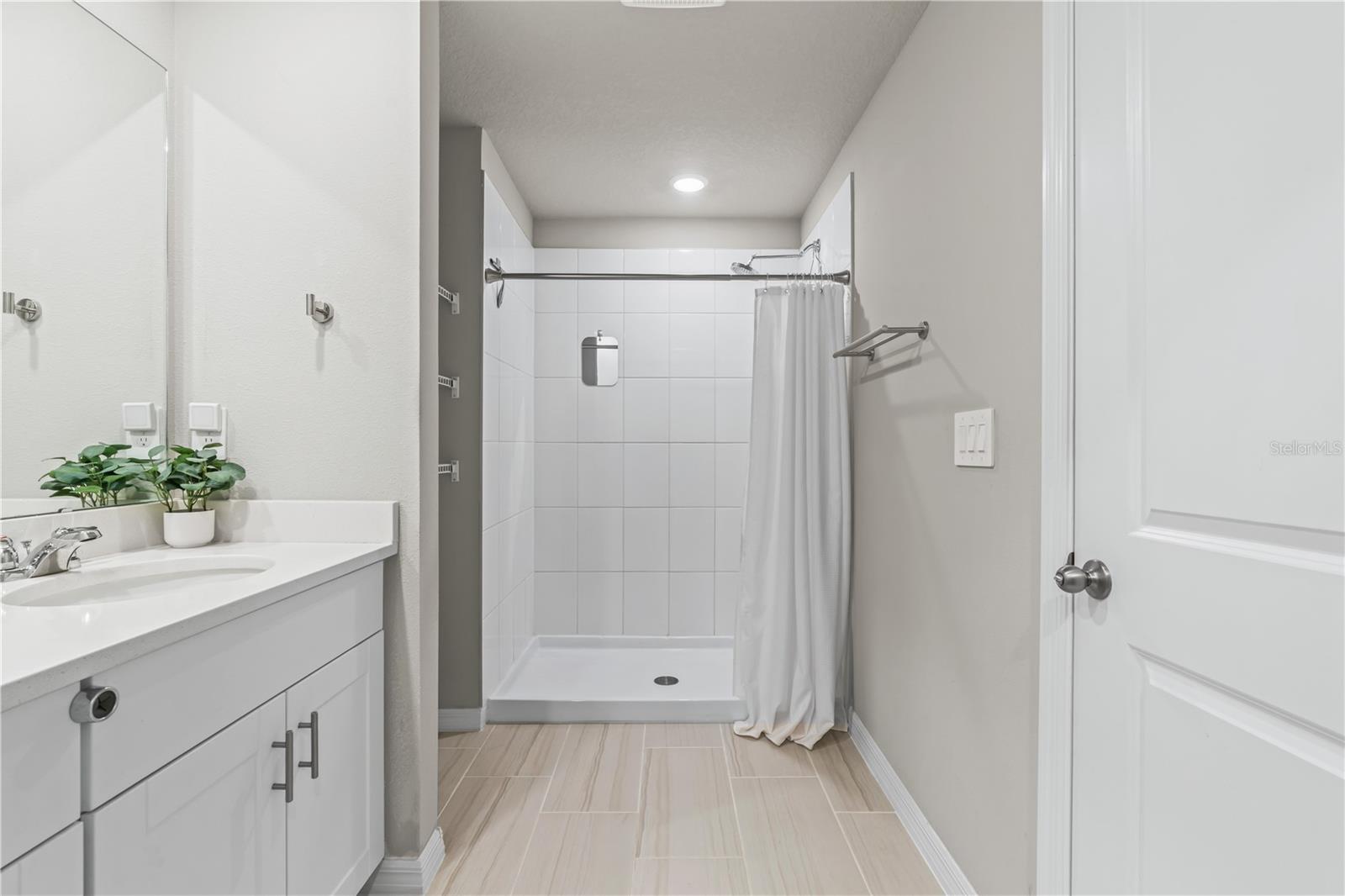 32502 LIMITLESS PL, WESLEY CHAPEL, FL, 33545