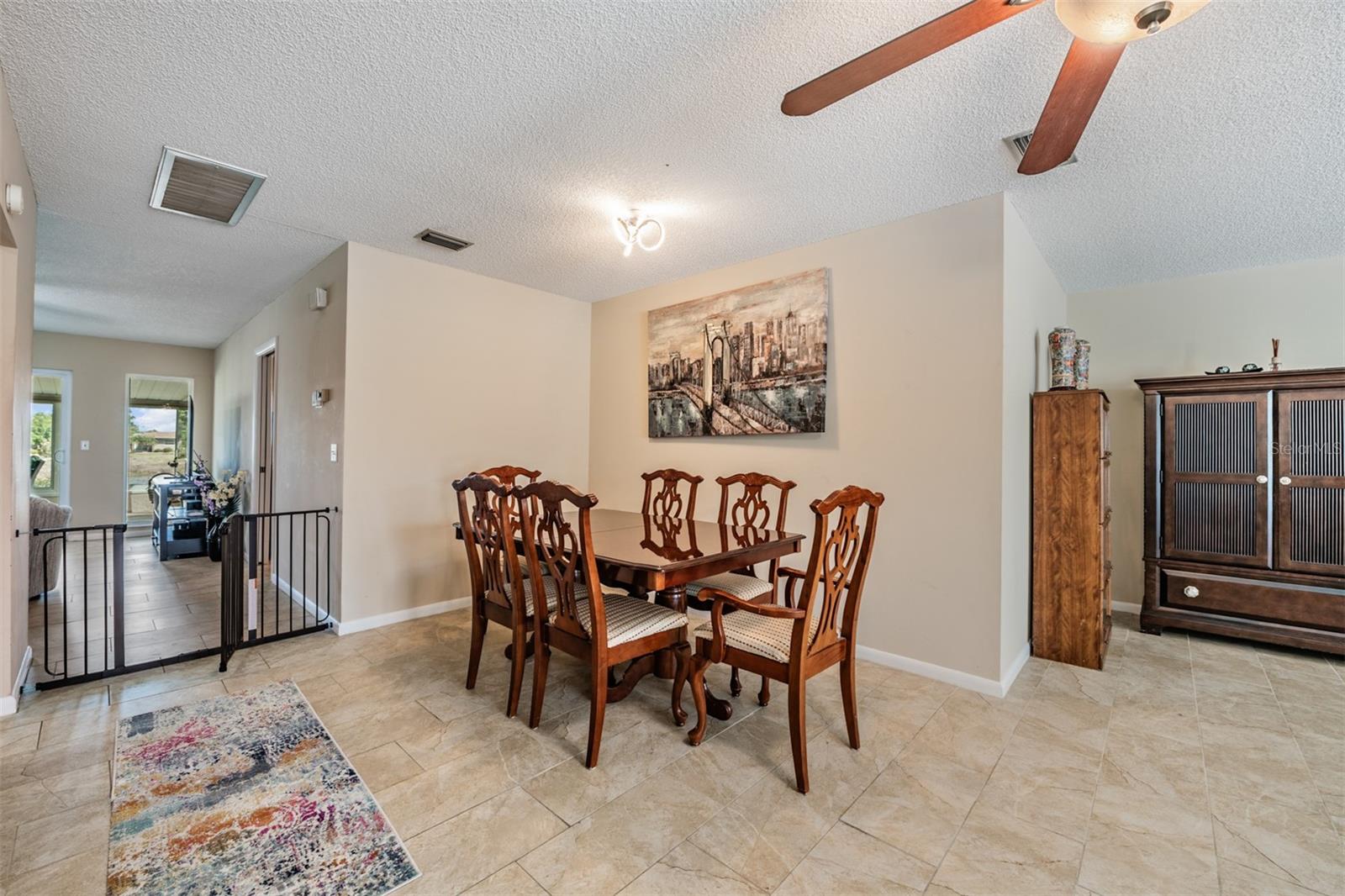 381 CLUB MANOR DR, SUN CITY CENTER, FL, 33573
