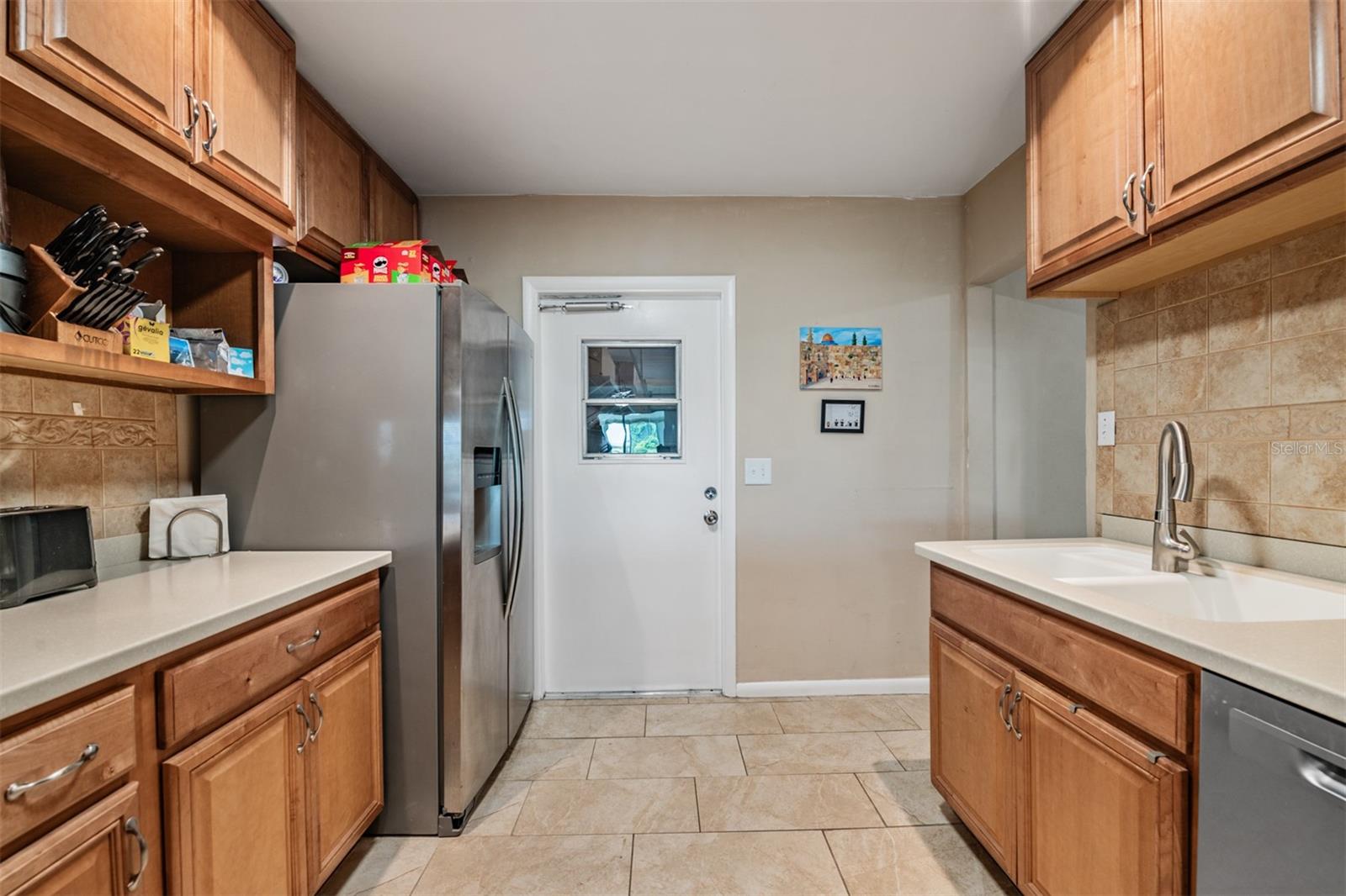 381 CLUB MANOR DR, SUN CITY CENTER, FL, 33573