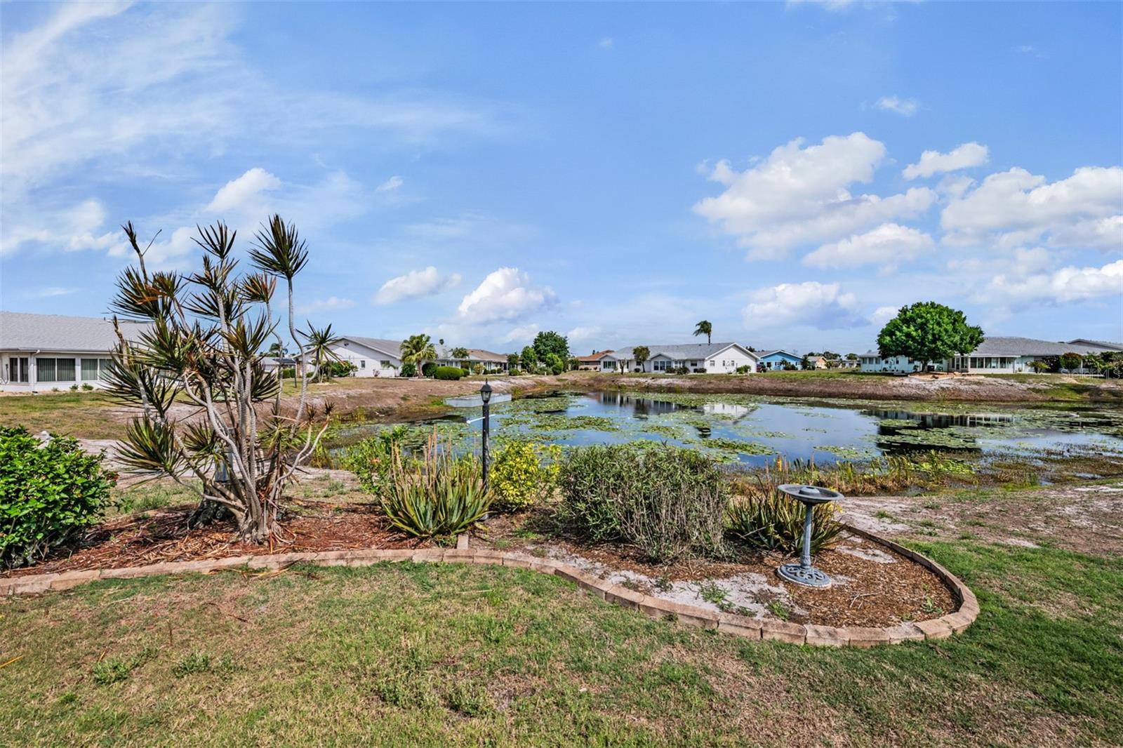 381 CLUB MANOR DR, SUN CITY CENTER, FL, 33573