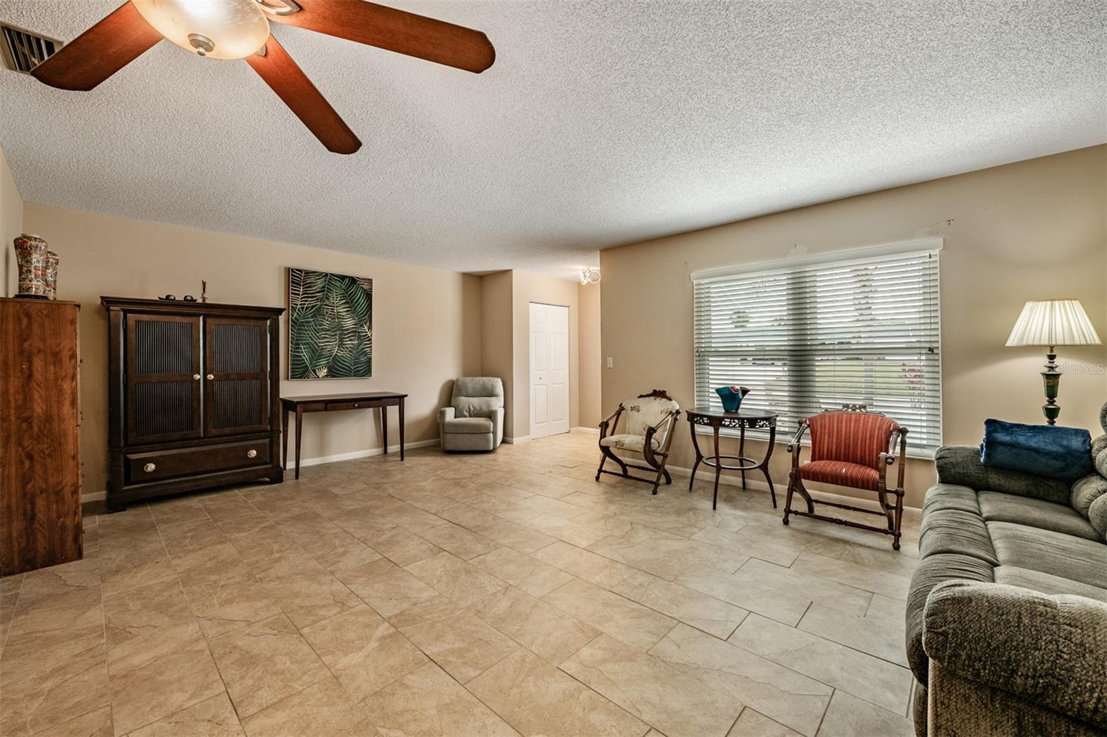 381 CLUB MANOR DR, SUN CITY CENTER, FL, 33573