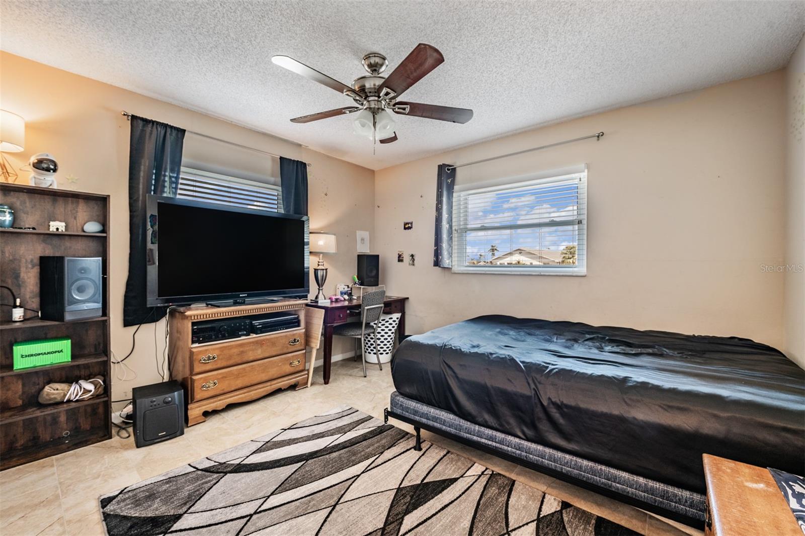 381 CLUB MANOR DR, SUN CITY CENTER, FL, 33573