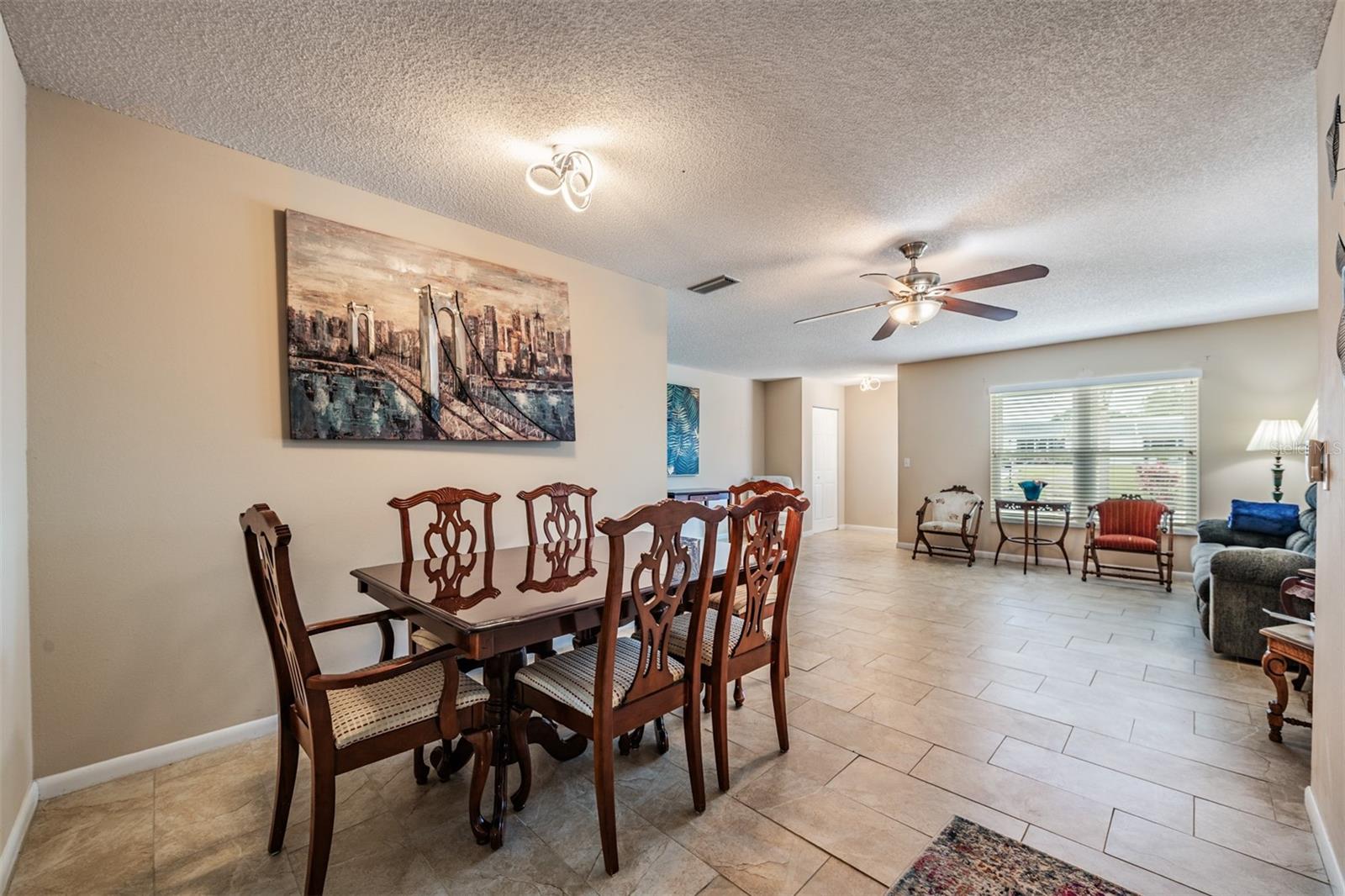 381 CLUB MANOR DR, SUN CITY CENTER, FL, 33573