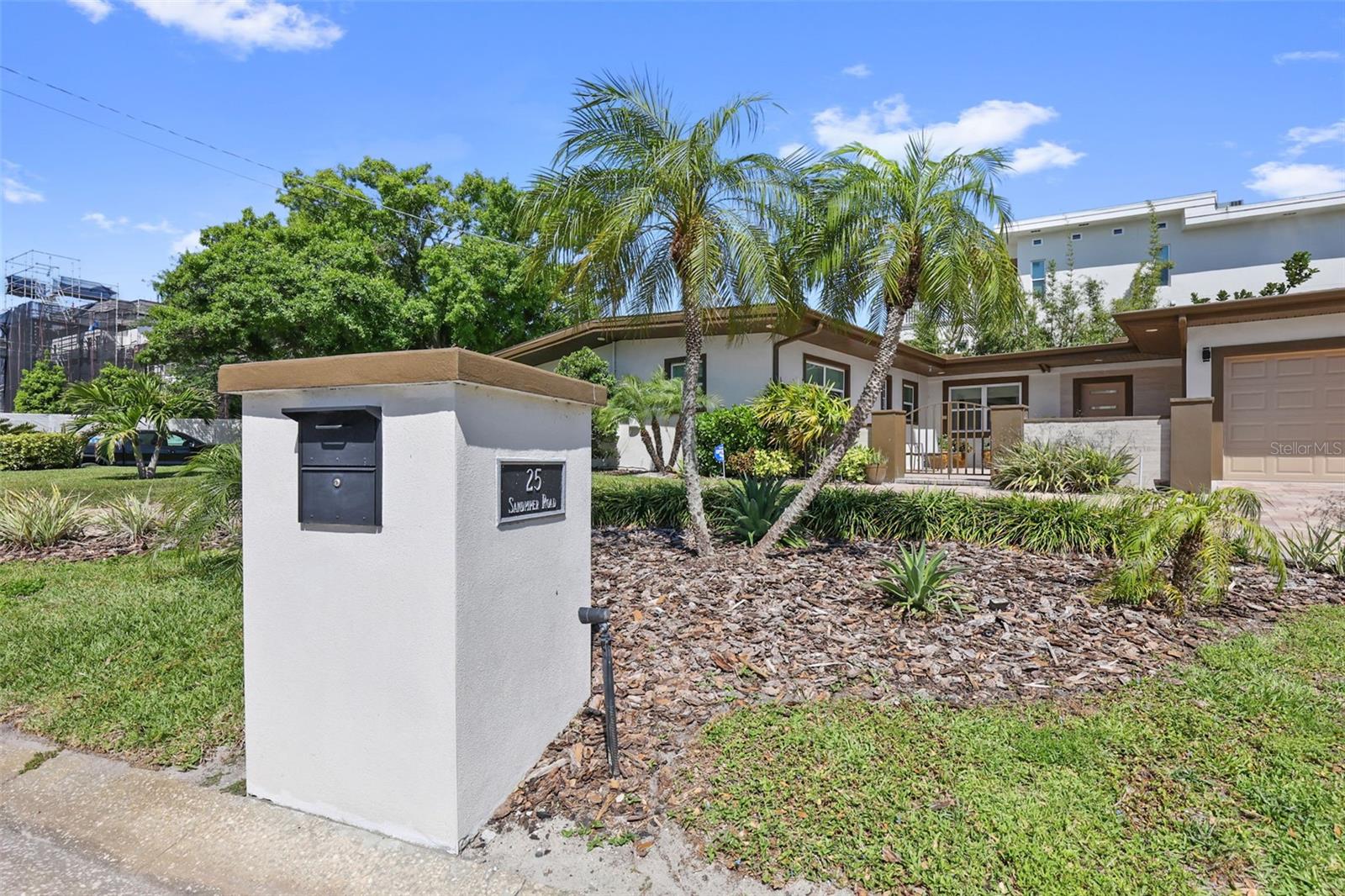 25 SANDPIPER RD, TAMPA, FL, 33609