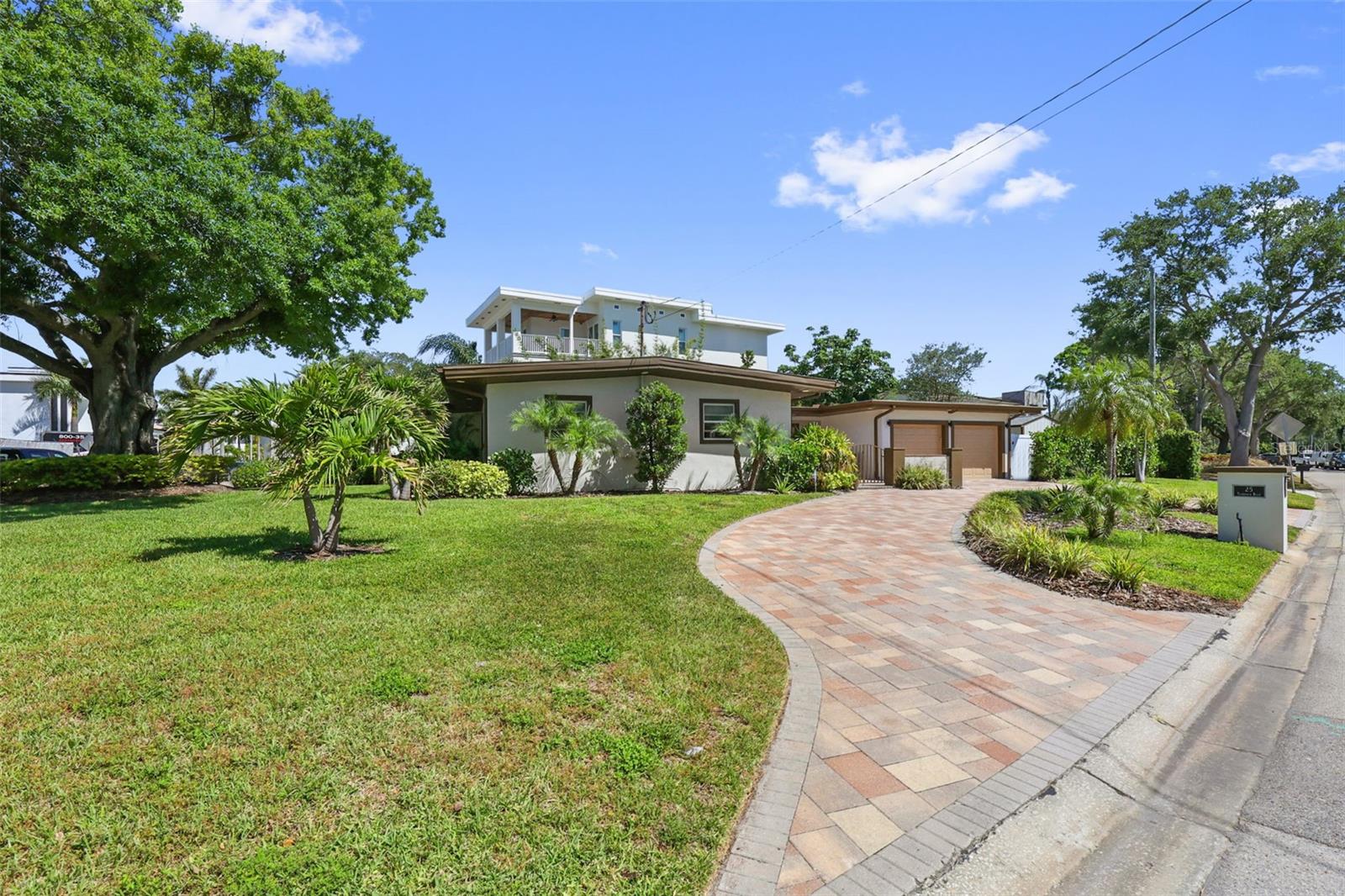 25 SANDPIPER RD, TAMPA, FL, 33609