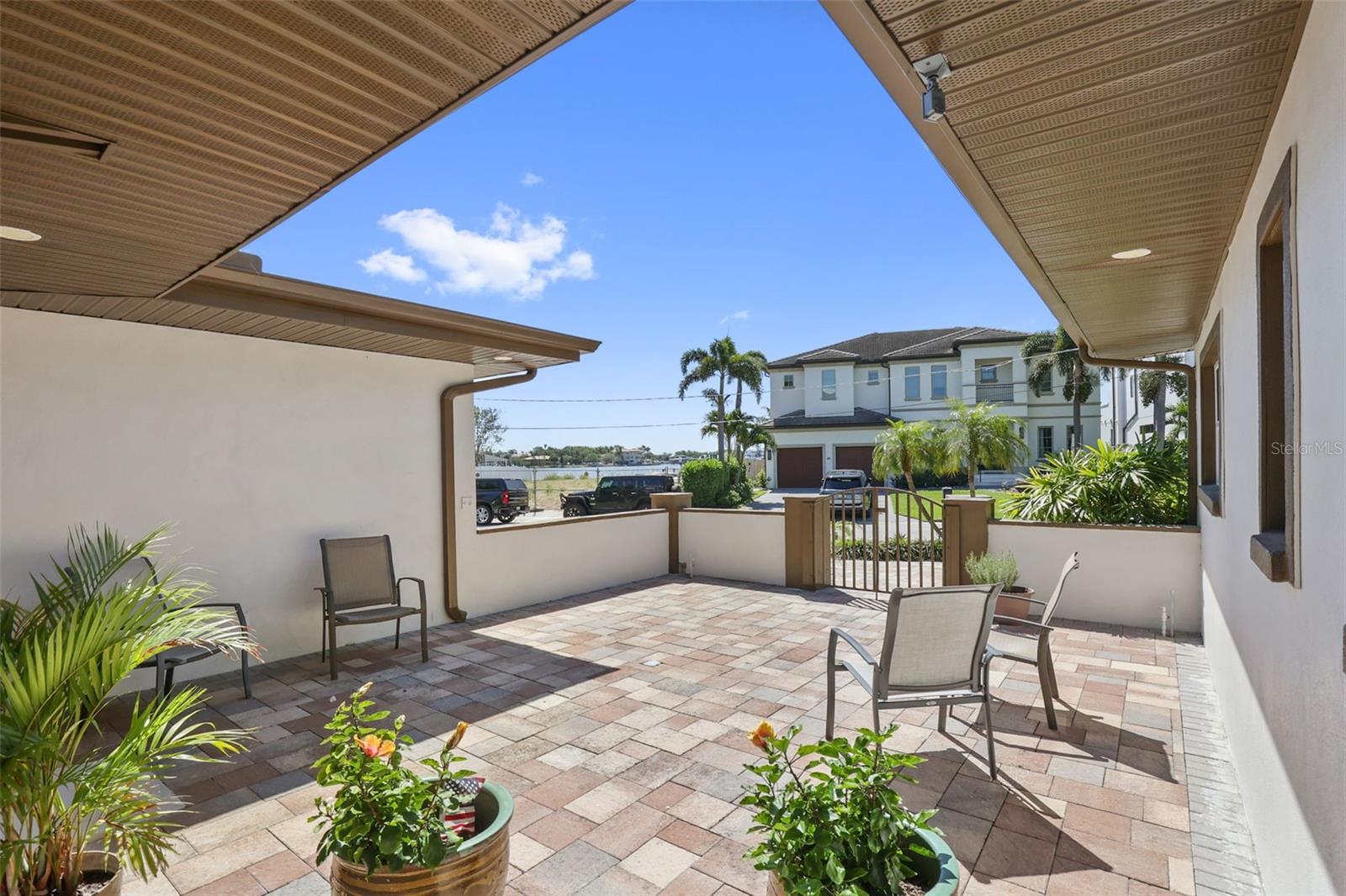 25 SANDPIPER RD, TAMPA, FL, 33609