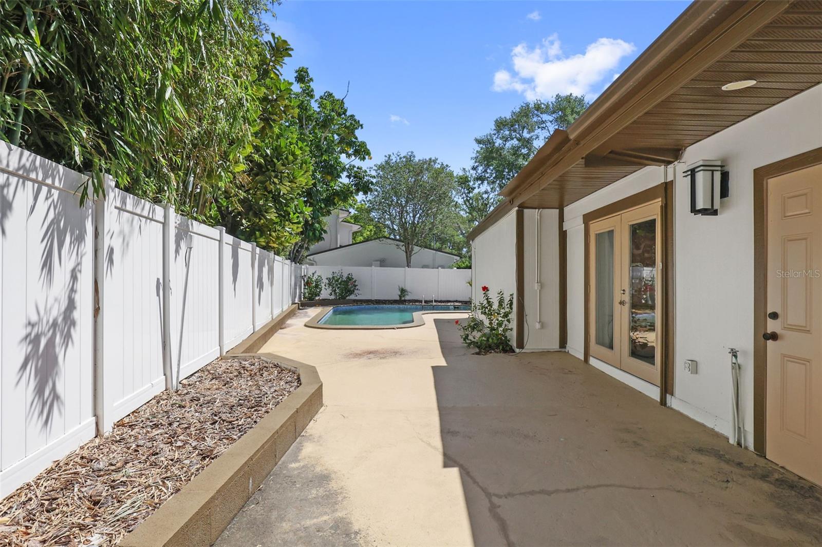 25 SANDPIPER RD, TAMPA, FL, 33609