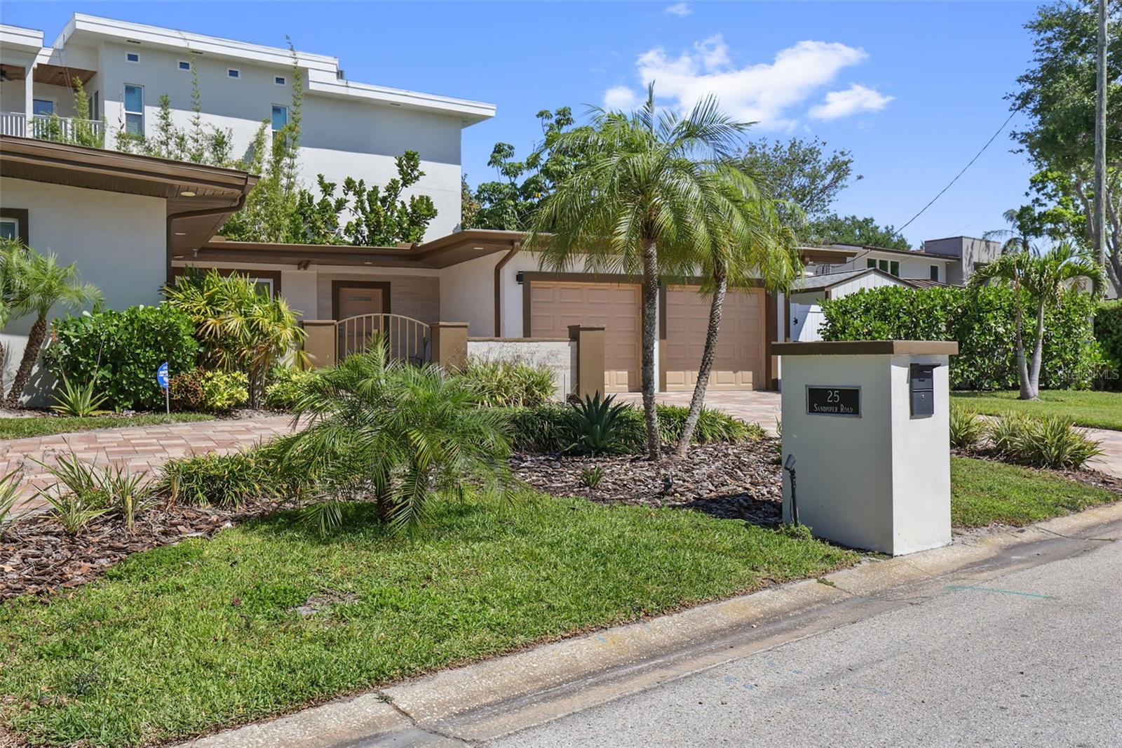 25 SANDPIPER RD, TAMPA, FL, 33609