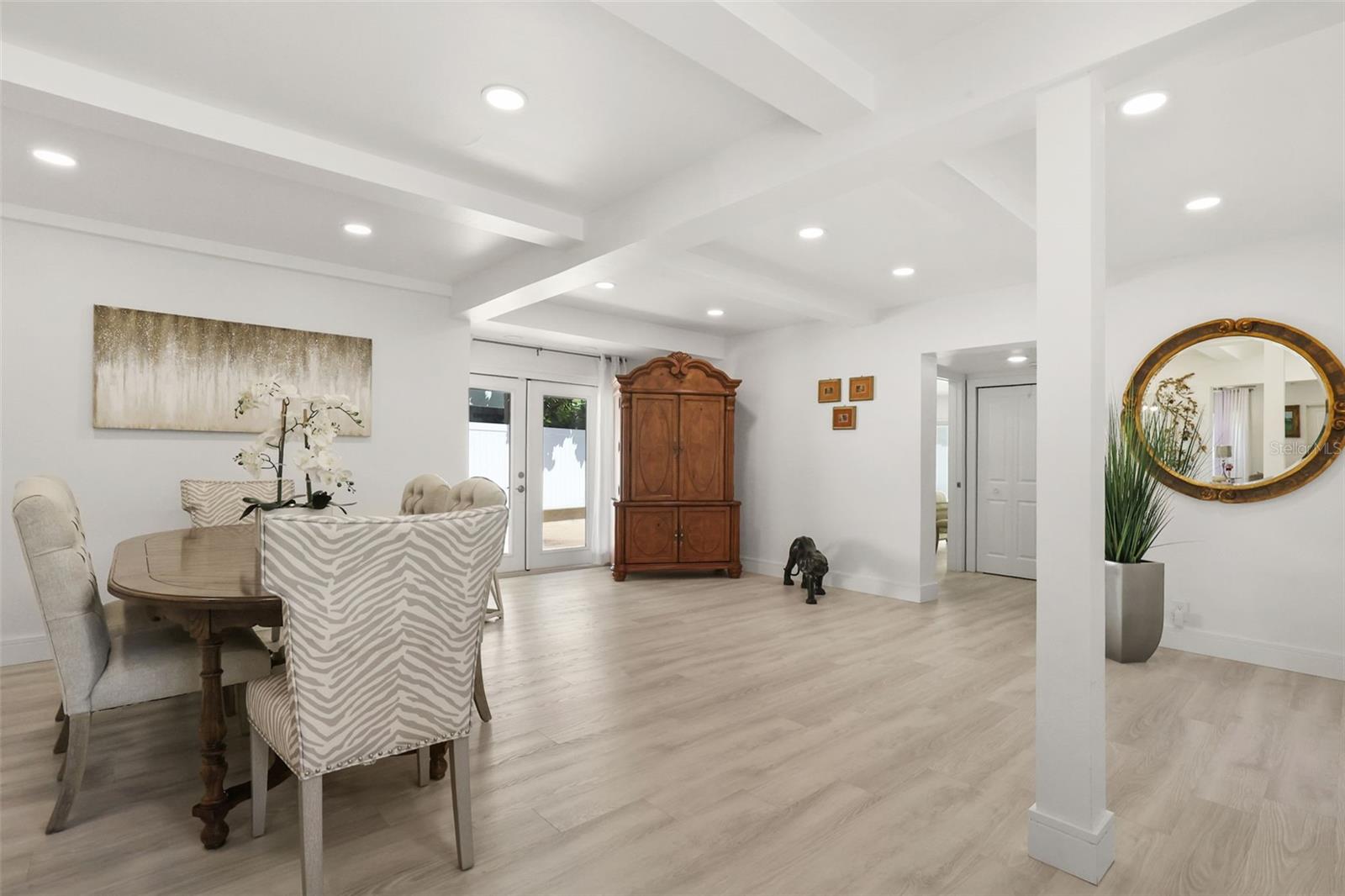 25 SANDPIPER RD, TAMPA, FL, 33609