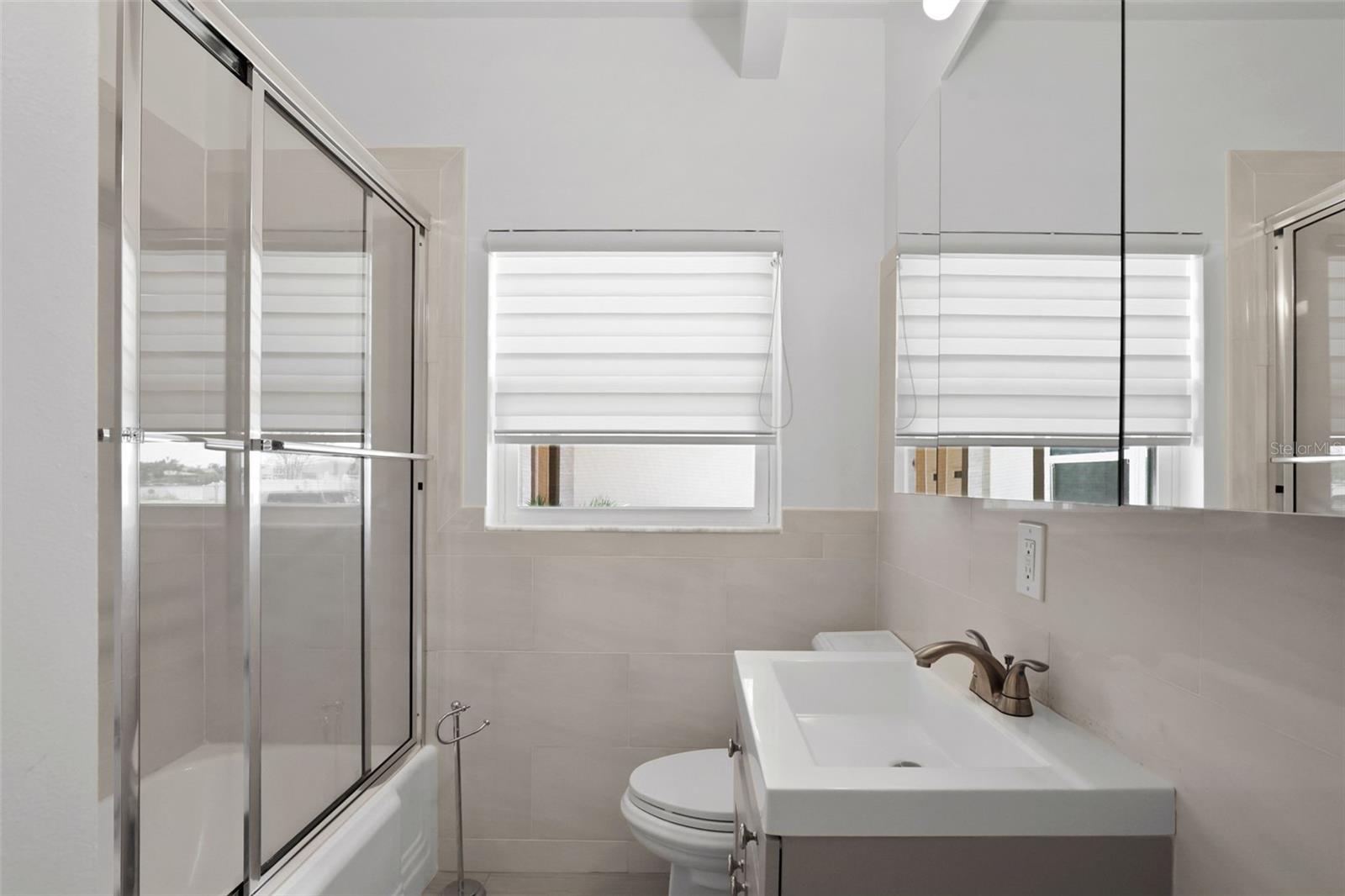 25 SANDPIPER RD, TAMPA, FL, 33609