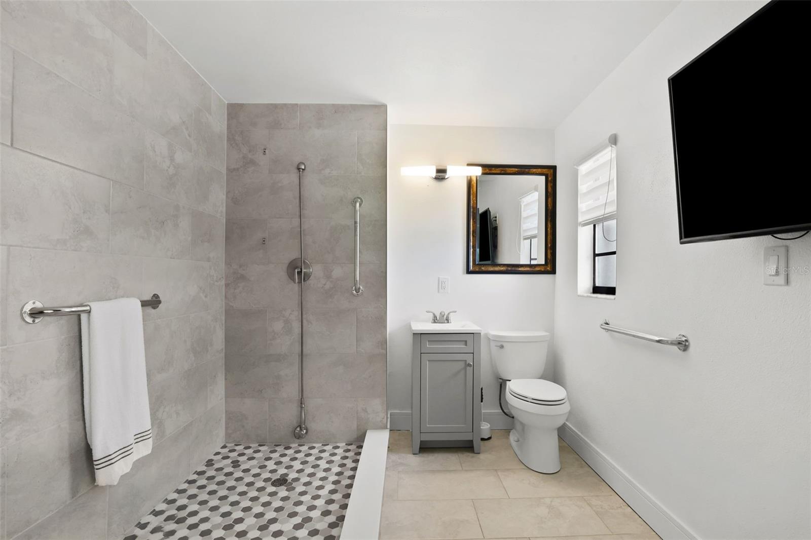 25 SANDPIPER RD, TAMPA, FL, 33609