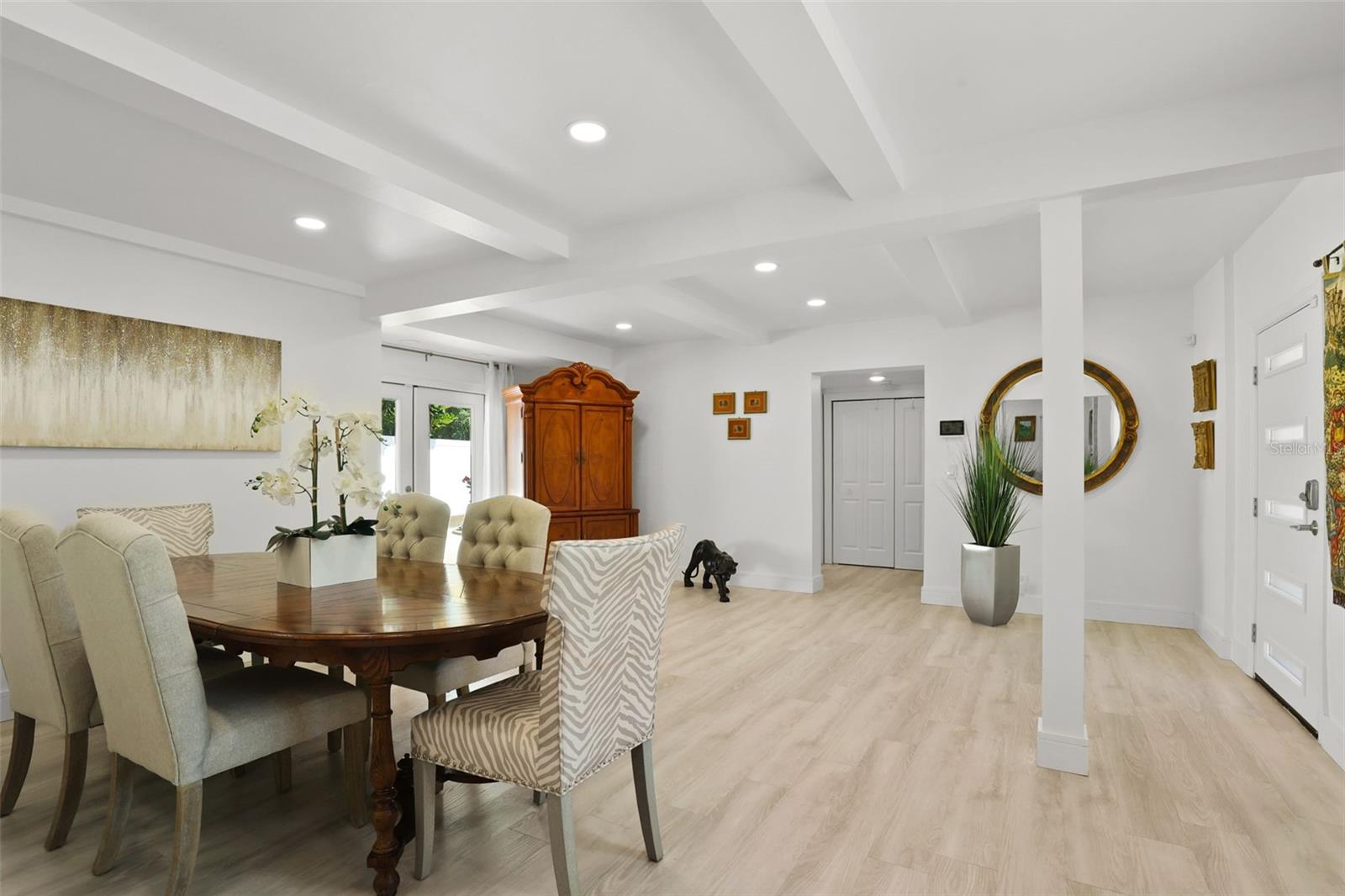 25 SANDPIPER RD, TAMPA, FL, 33609