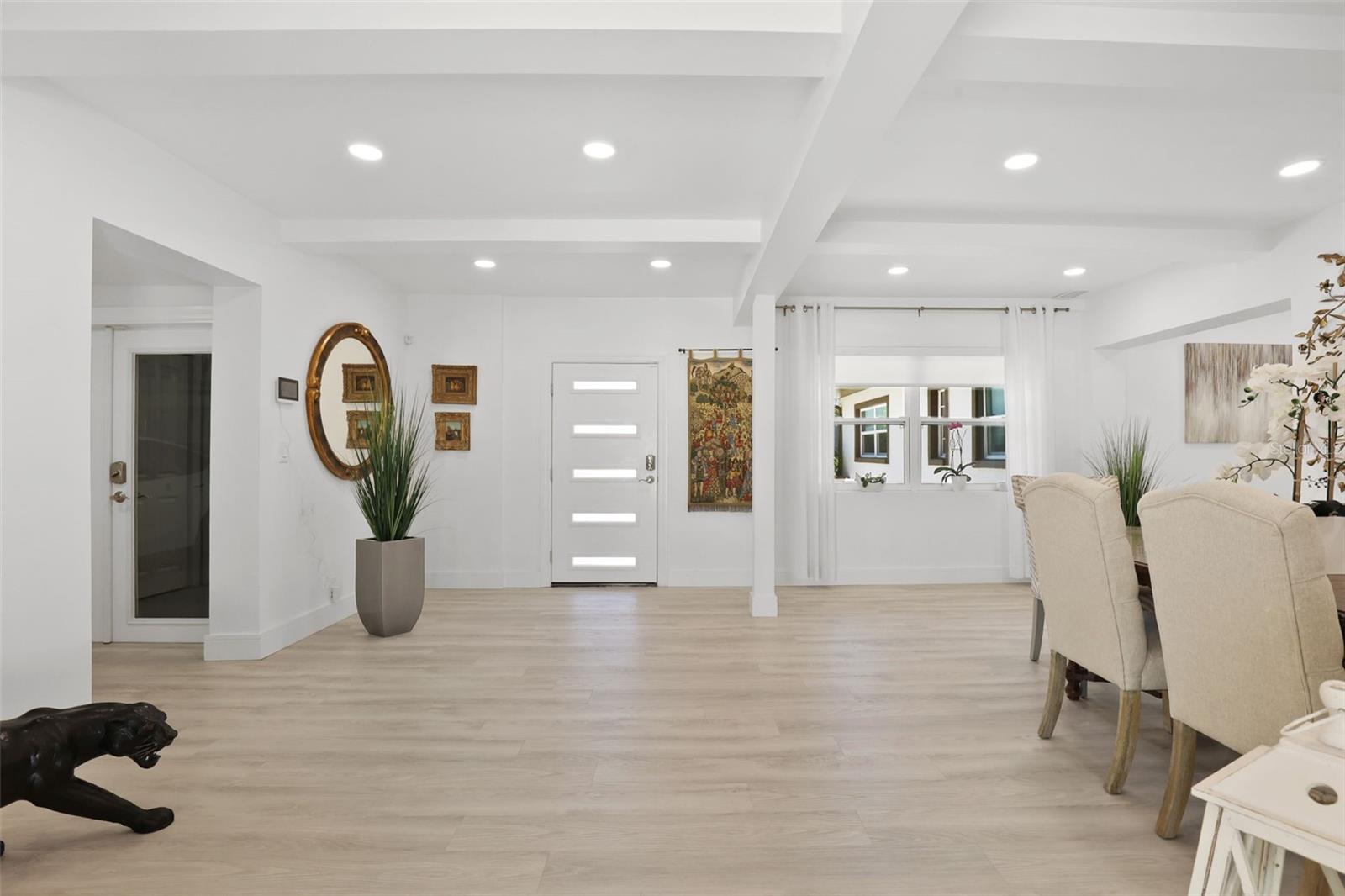 25 SANDPIPER RD, TAMPA, FL, 33609