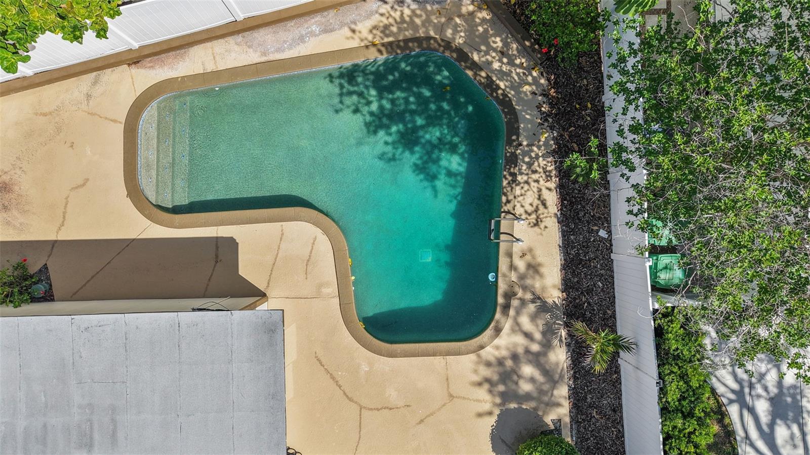 25 SANDPIPER RD, TAMPA, FL, 33609