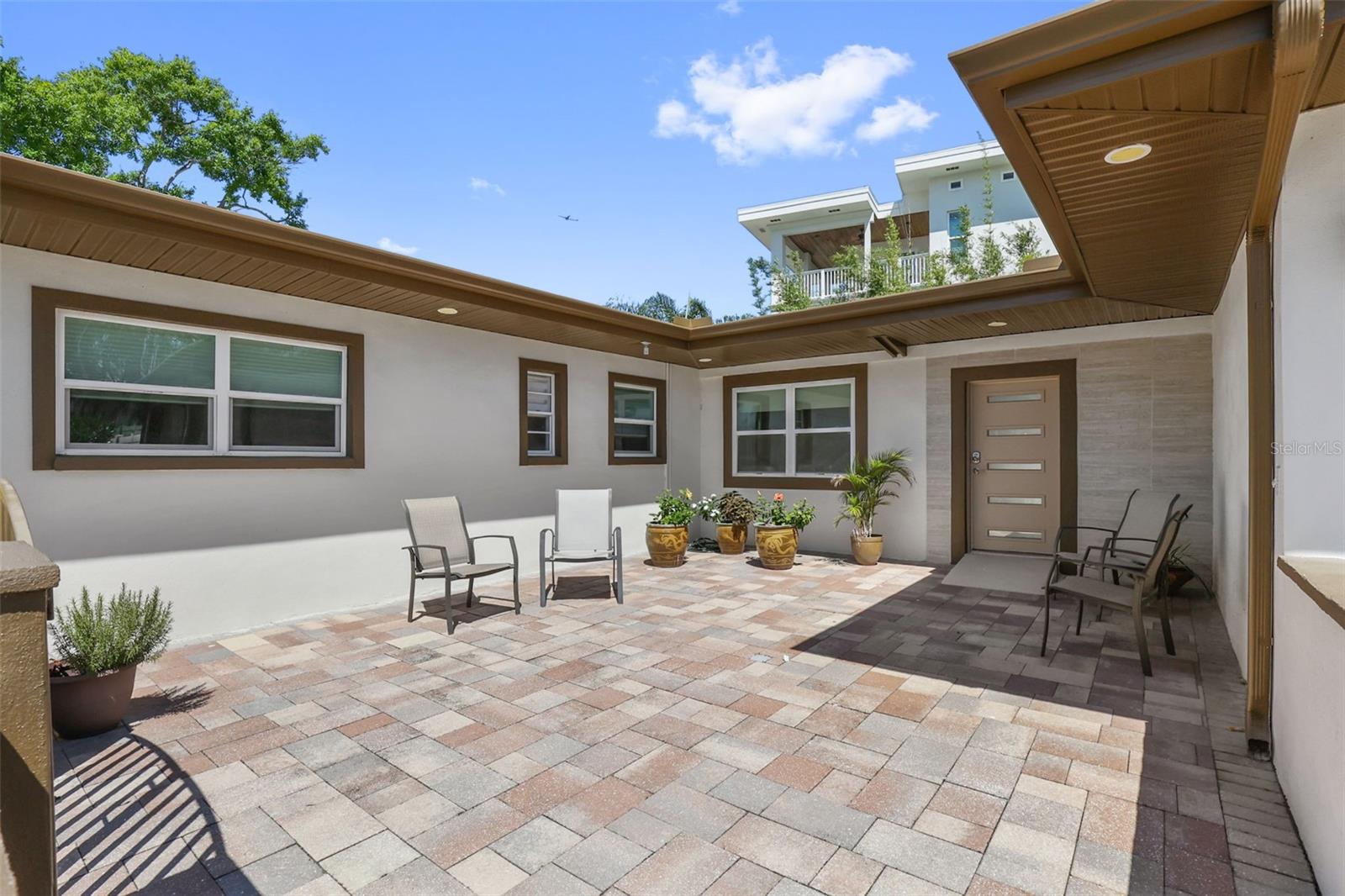 25 SANDPIPER RD, TAMPA, FL, 33609