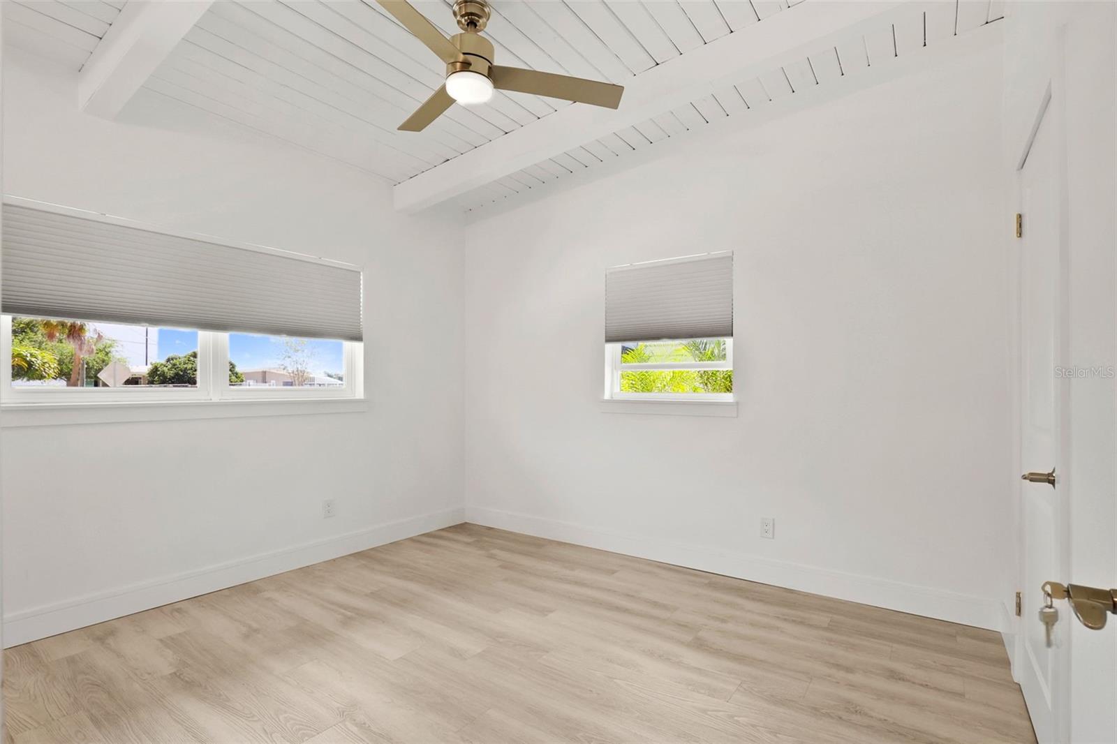 25 SANDPIPER RD, TAMPA, FL, 33609