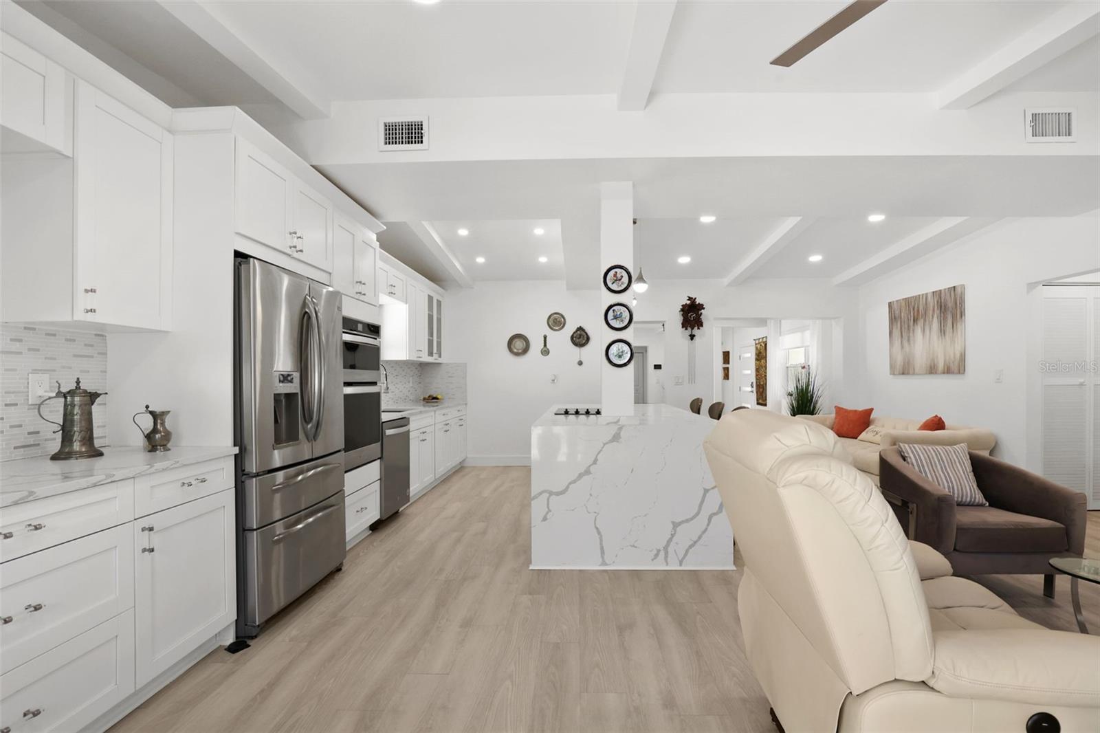 25 SANDPIPER RD, TAMPA, FL, 33609