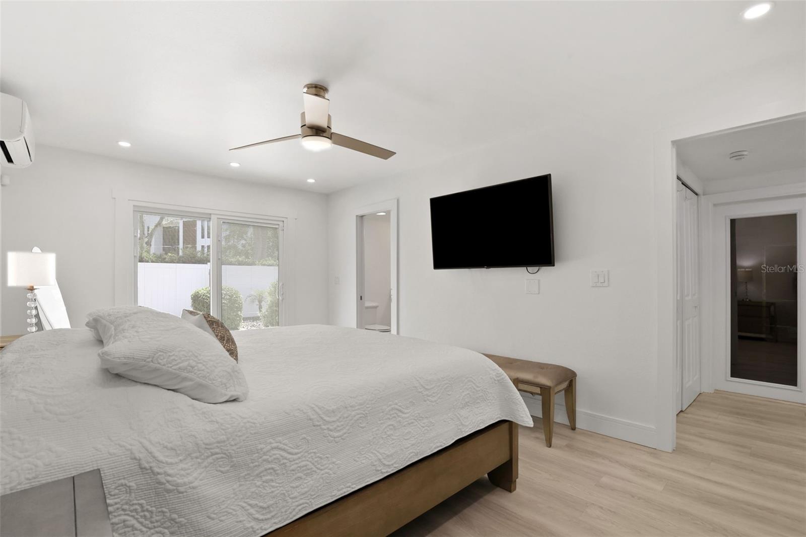 25 SANDPIPER RD, TAMPA, FL, 33609