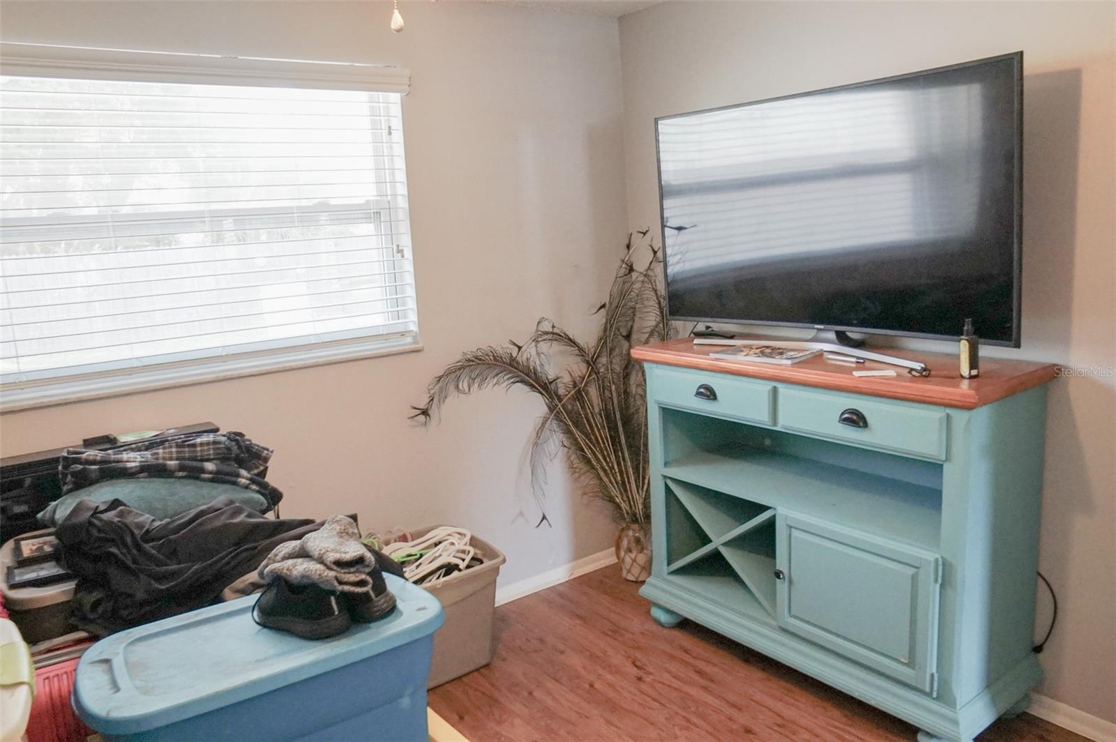 1032 HOLLYWOOD AVE, CLEARWATER, FL, 33759