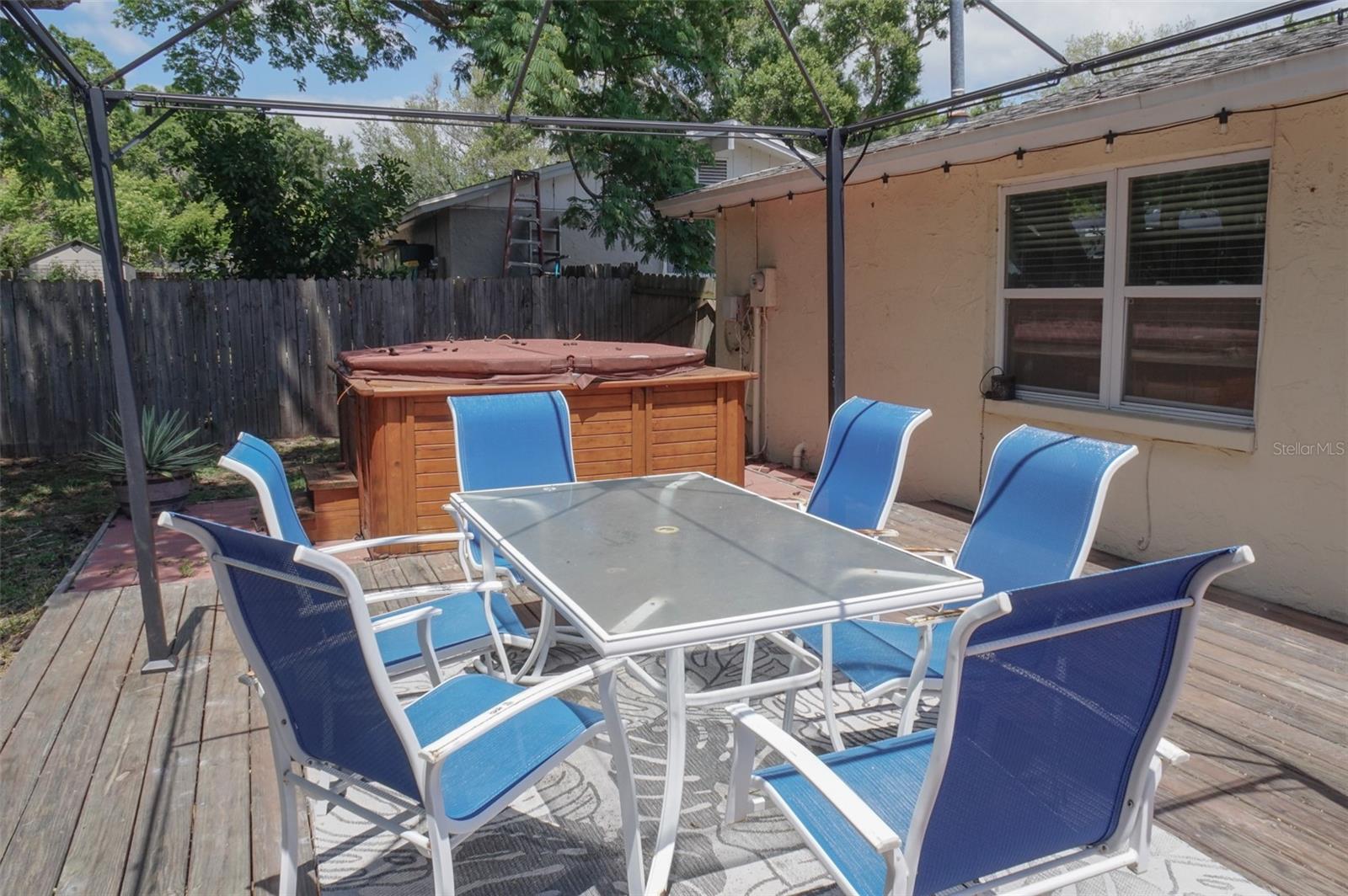 1032 HOLLYWOOD AVE, CLEARWATER, FL, 33759