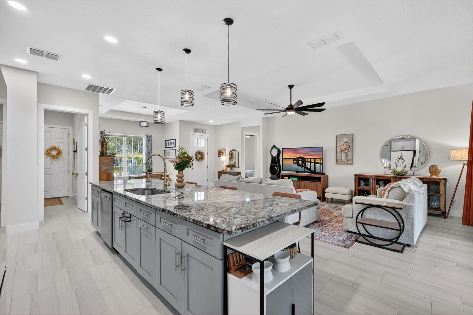 22 WHITE HURST LN, PALM COAST, FL, 32164