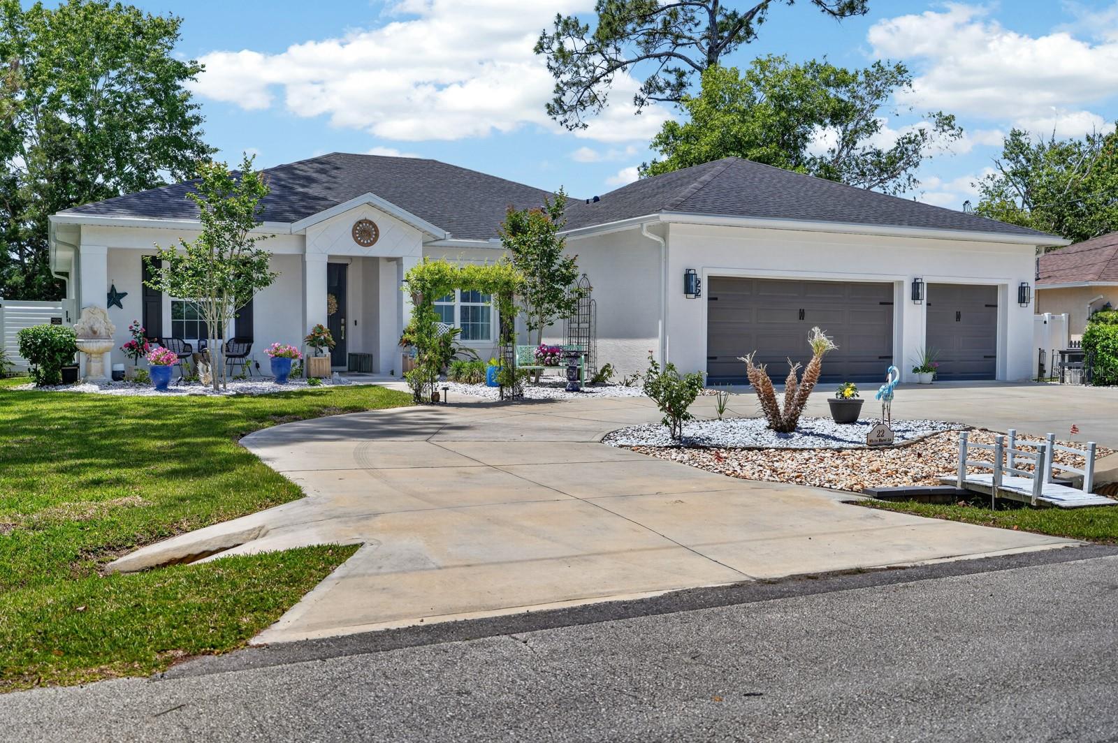 22 WHITE HURST LN, PALM COAST, FL, 32164