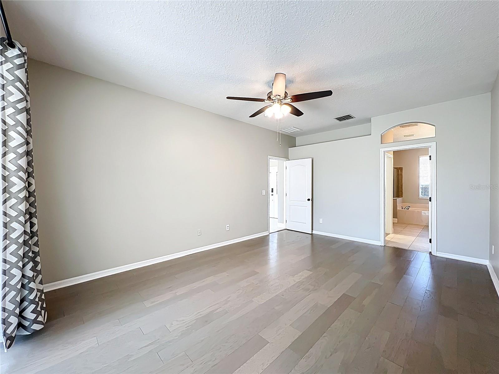 9334 WHISPERING MEADOWS LANE, ORLANDO, FL, 32825