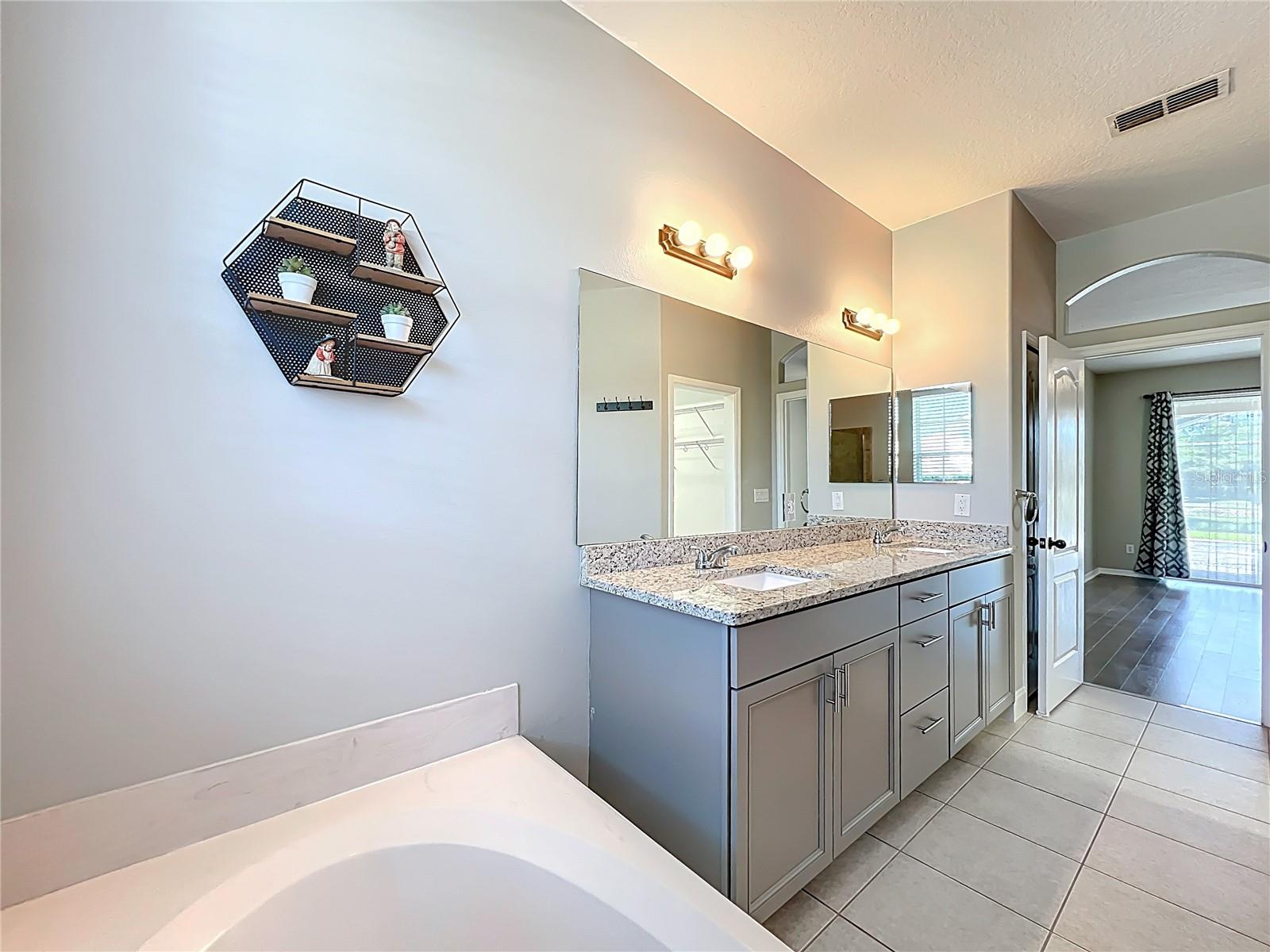 9334 WHISPERING MEADOWS LANE, ORLANDO, FL, 32825