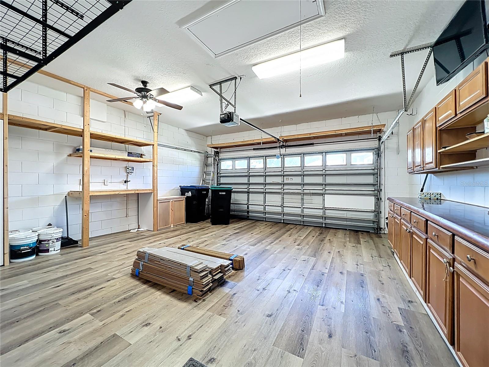 9334 WHISPERING MEADOWS LANE, ORLANDO, FL, 32825