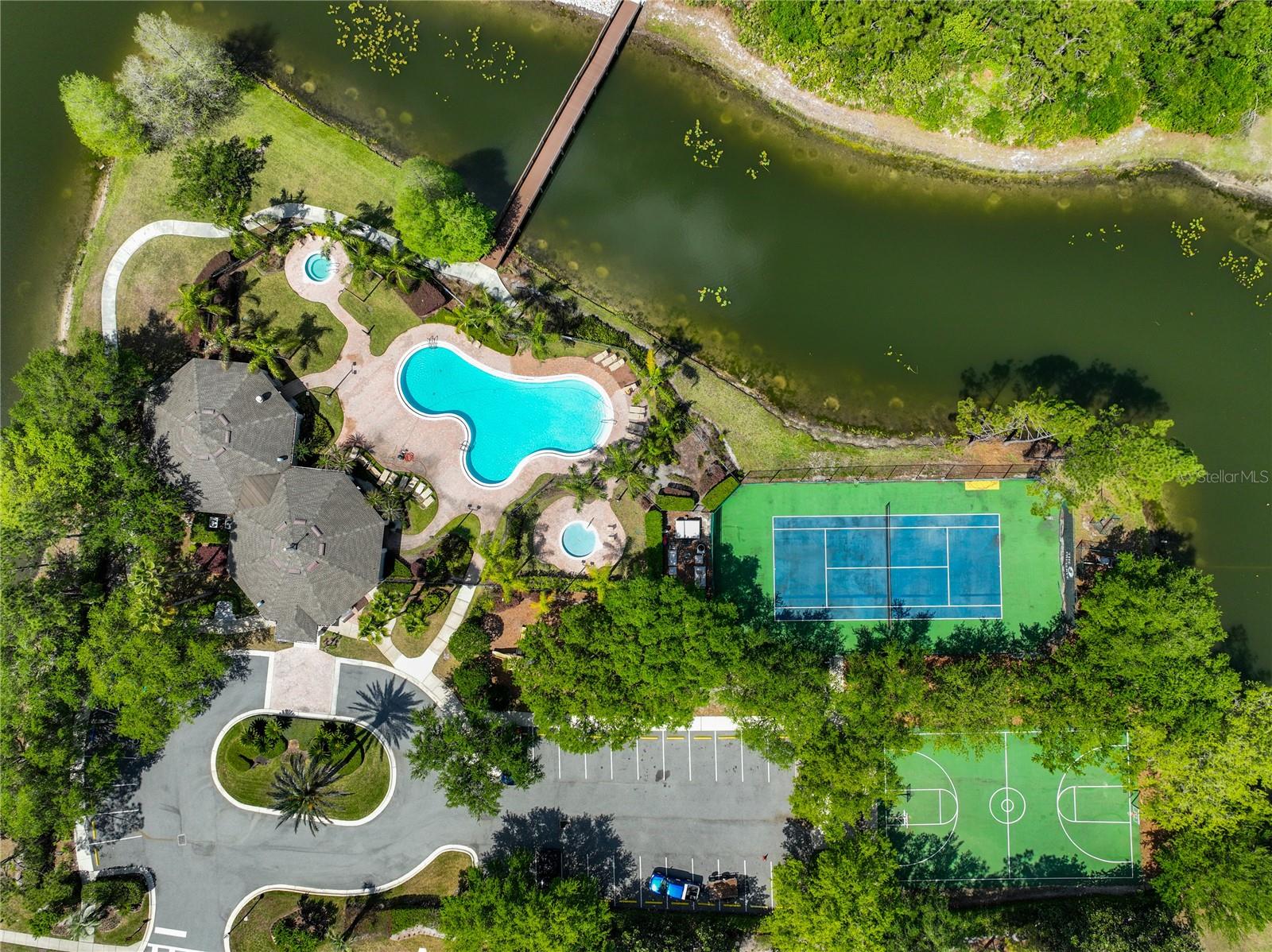 9334 WHISPERING MEADOWS LANE, ORLANDO, FL, 32825