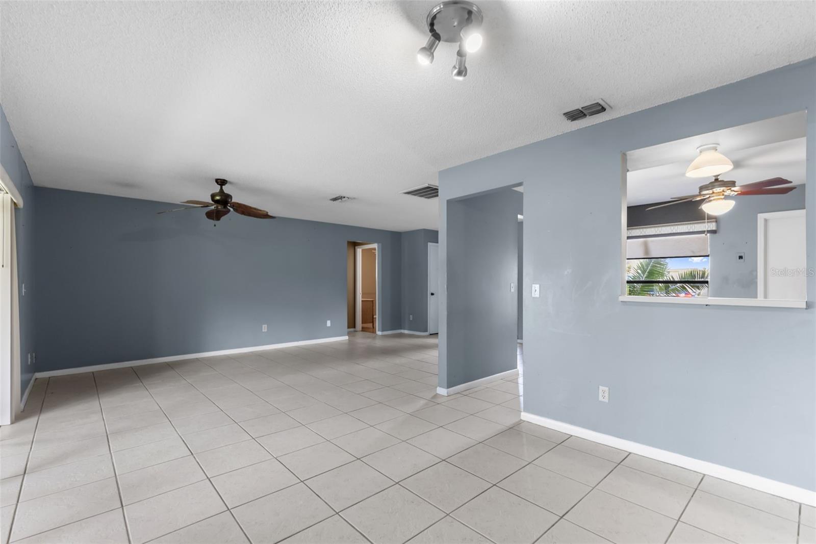 17635 MEADOWBRIDGE DR, LUTZ, FL, 33549