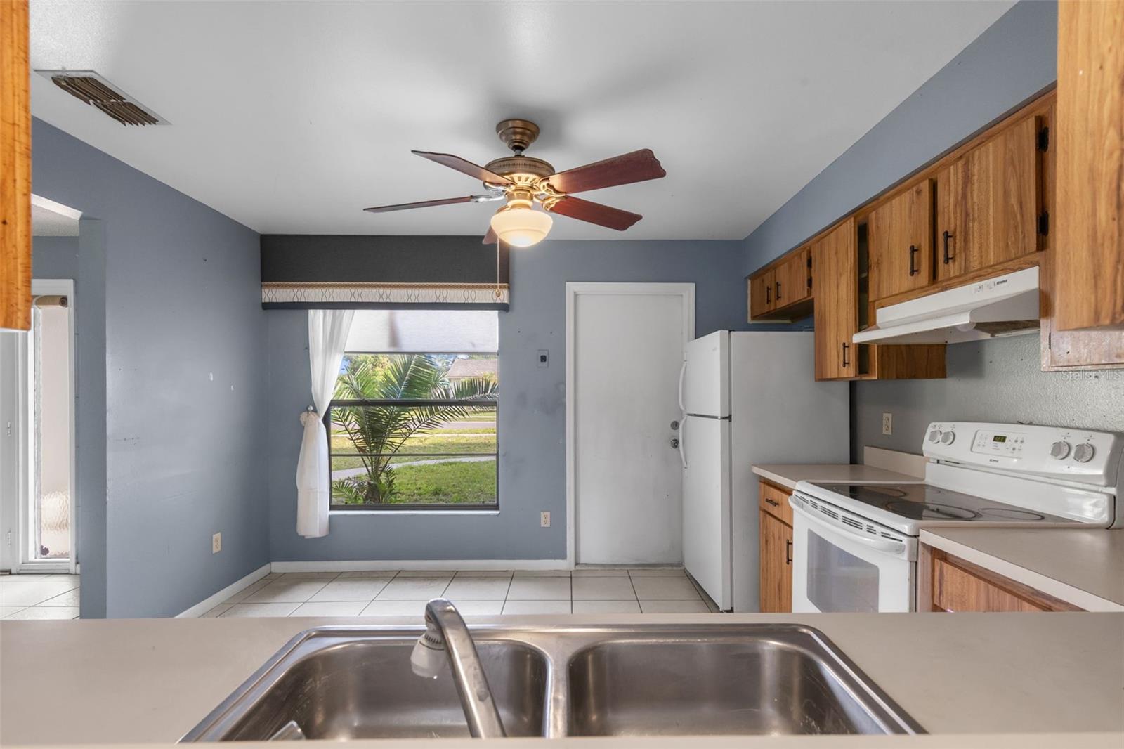 17635 MEADOWBRIDGE DR, LUTZ, FL, 33549