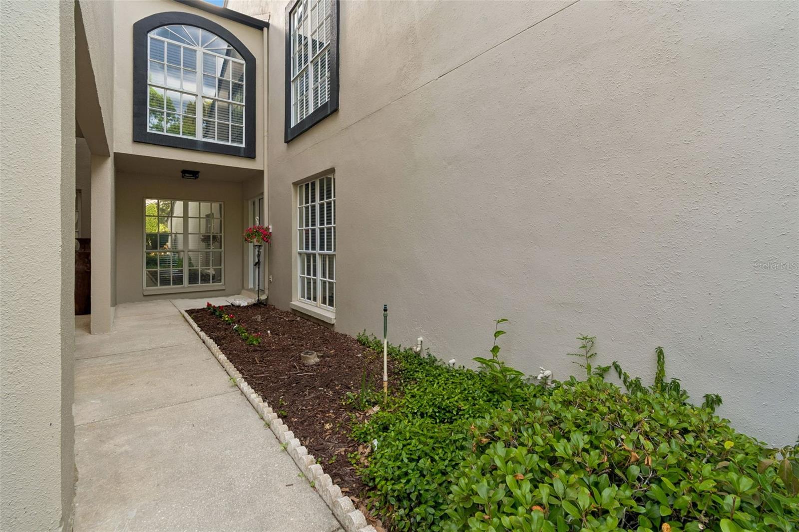 13934 CLUBHOUSE CIR #8, TAMPA, FL, 33618
