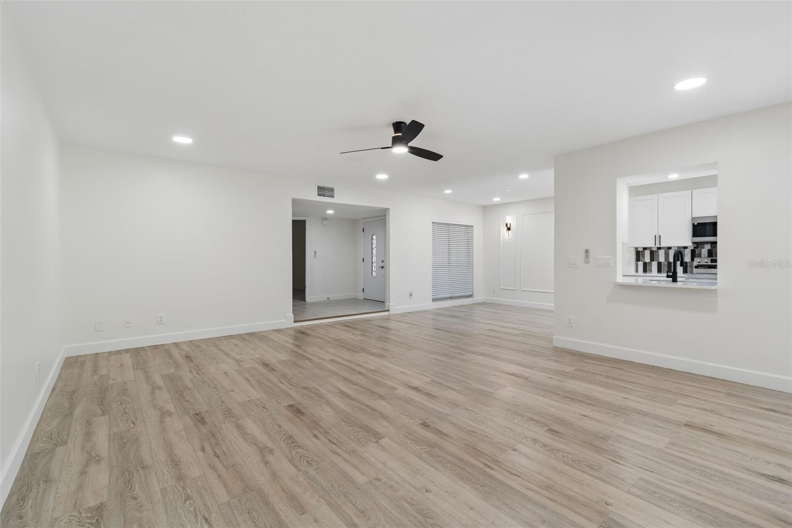 13934 CLUBHOUSE CIR #8, TAMPA, FL, 33618