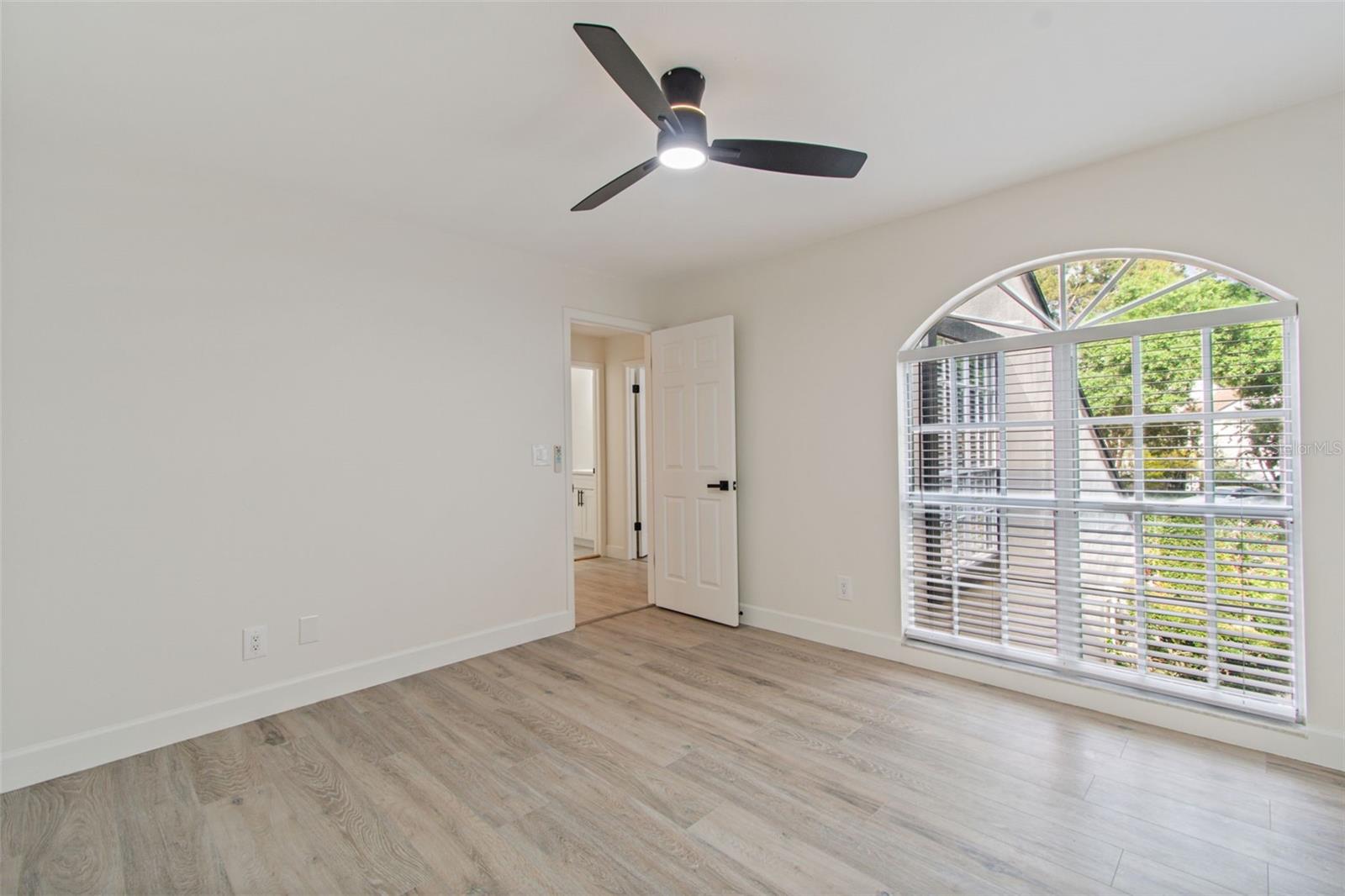 13934 CLUBHOUSE CIR #8, TAMPA, FL, 33618