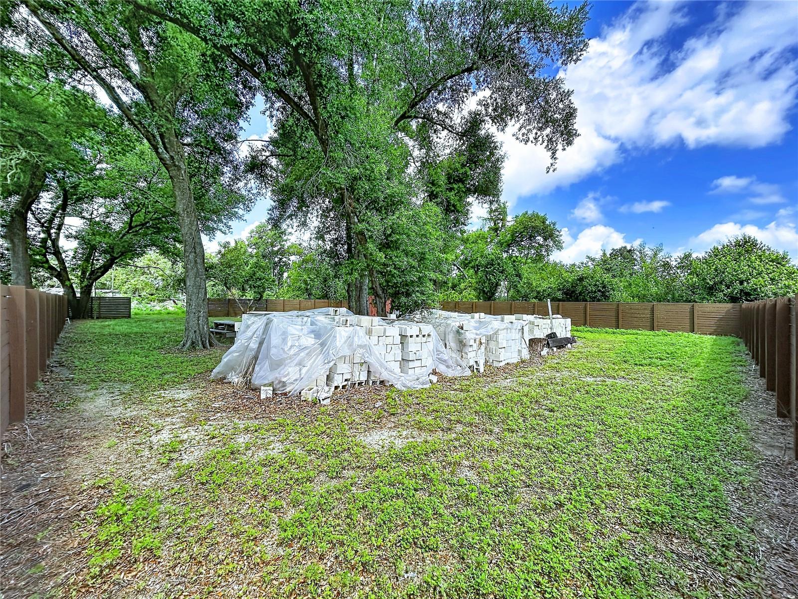 1029 ROBSON AVE, SEFFNER, FL, 33584