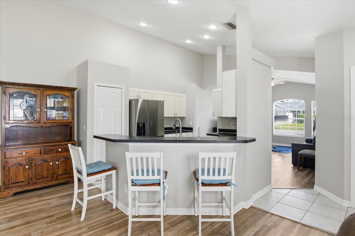 5207 NEW SAVANNAH CIR, WESLEY CHAPEL, FL, 33545