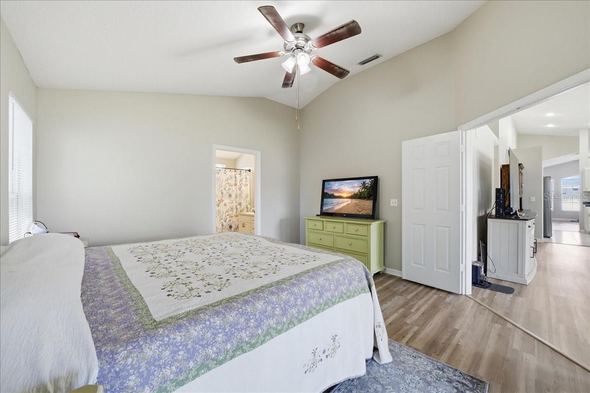 5207 NEW SAVANNAH CIR, WESLEY CHAPEL, FL, 33545