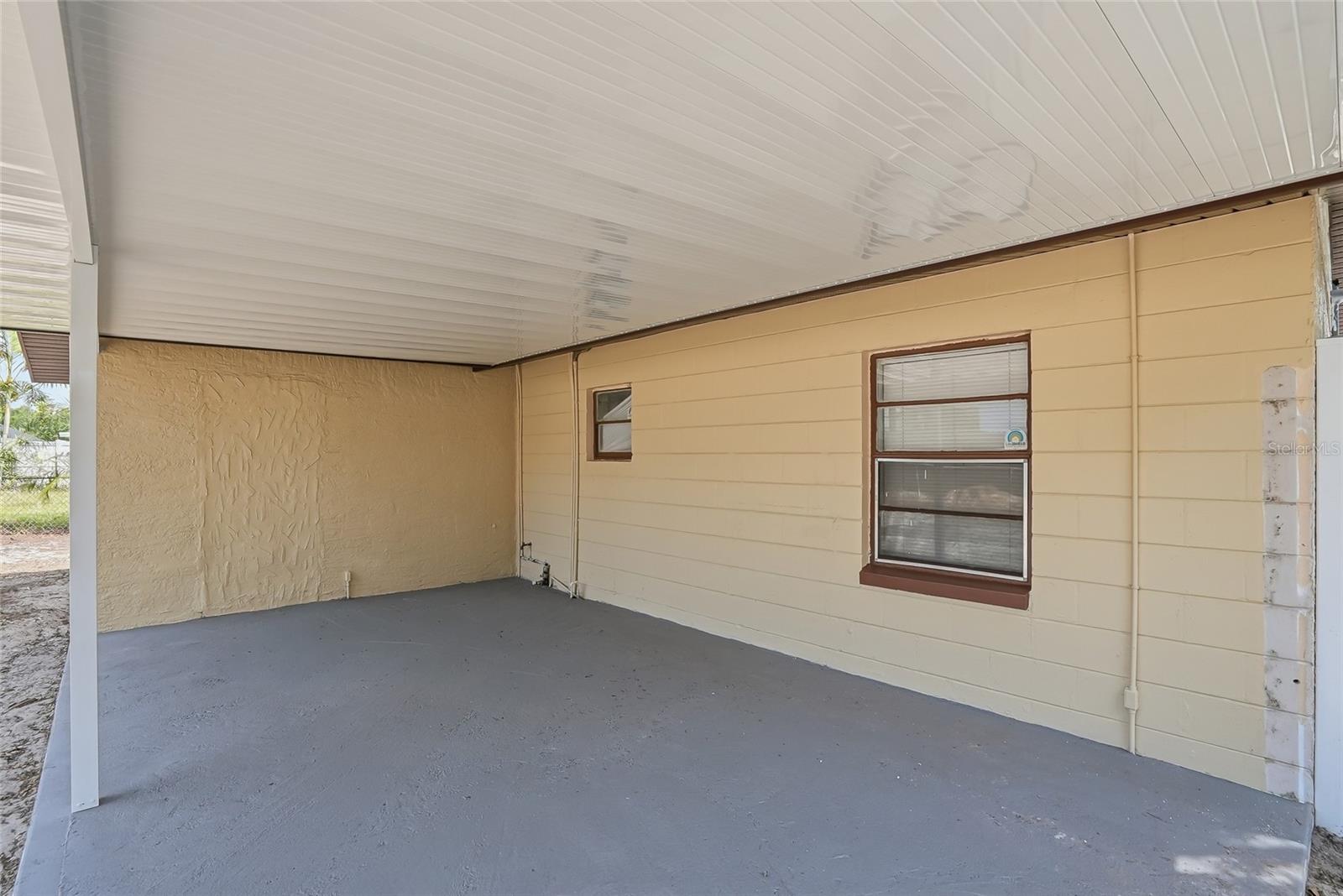 6712 RIVER RD, TAMPA, FL, 33615